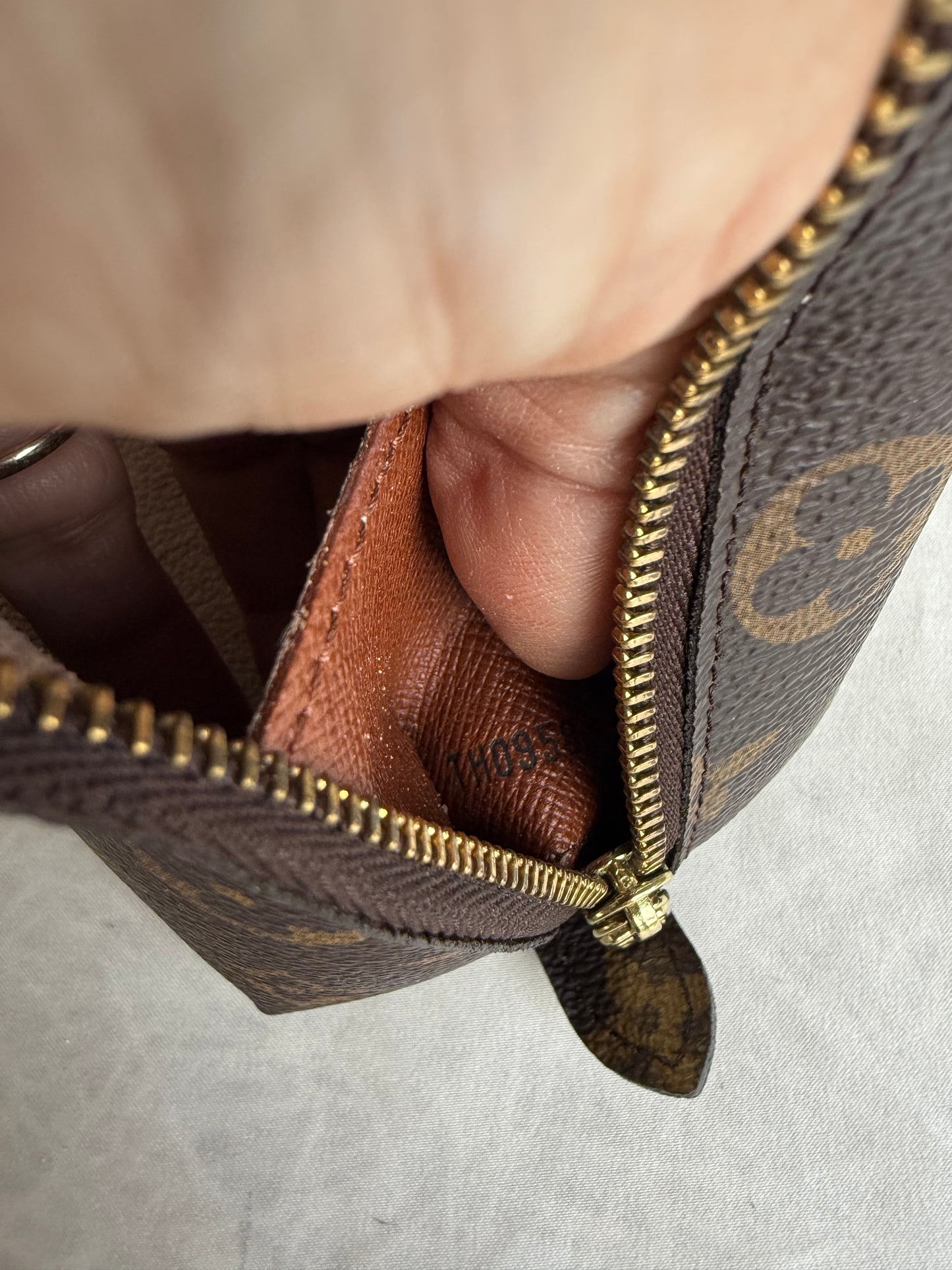 Louis Vuitton Demi ronde