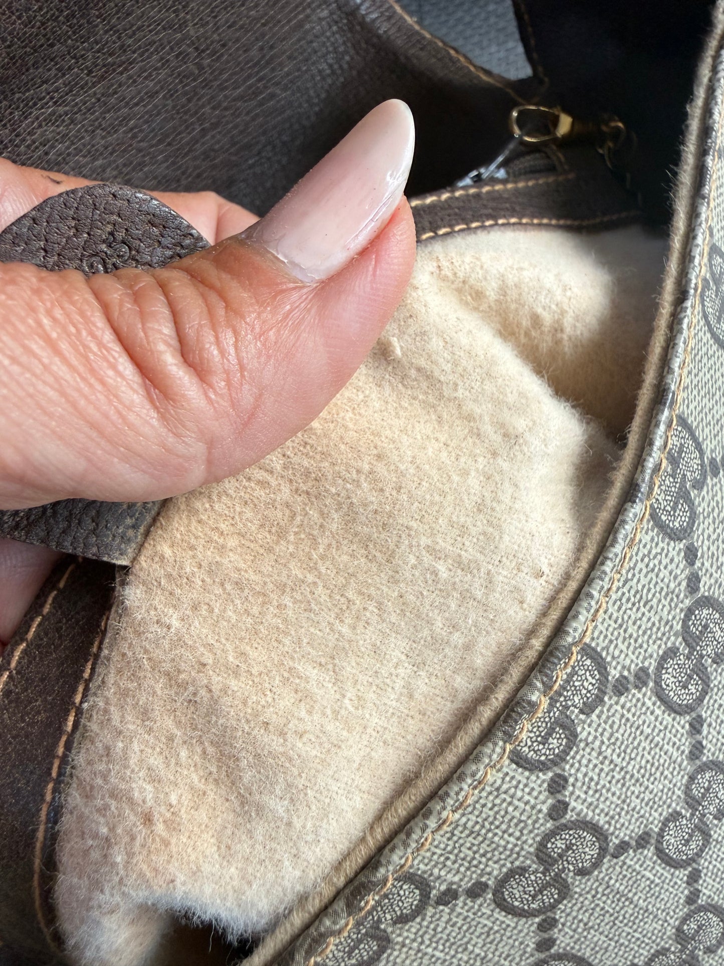 Gucci Crossbody bag