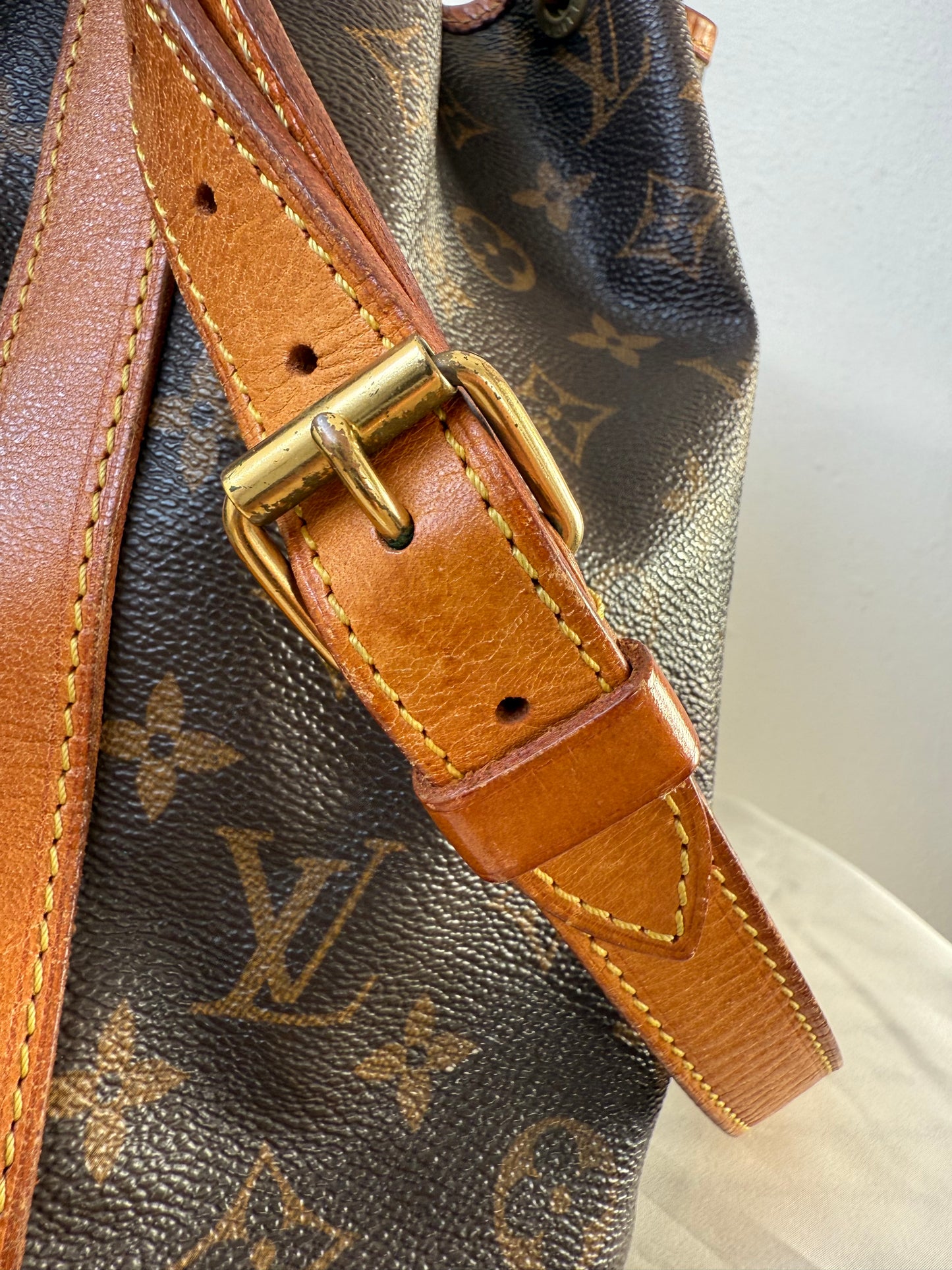Louis Vuitton Noé Petit