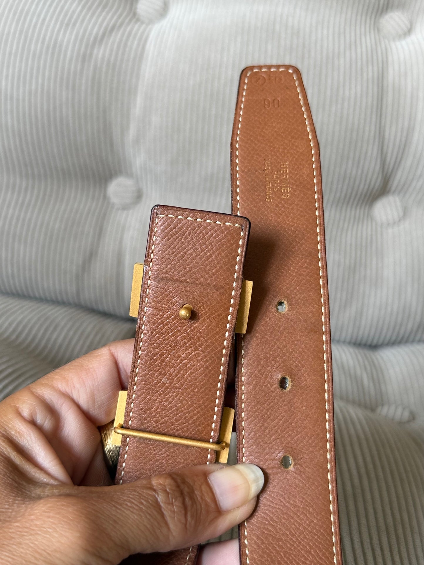 Hermés Reversible H belt