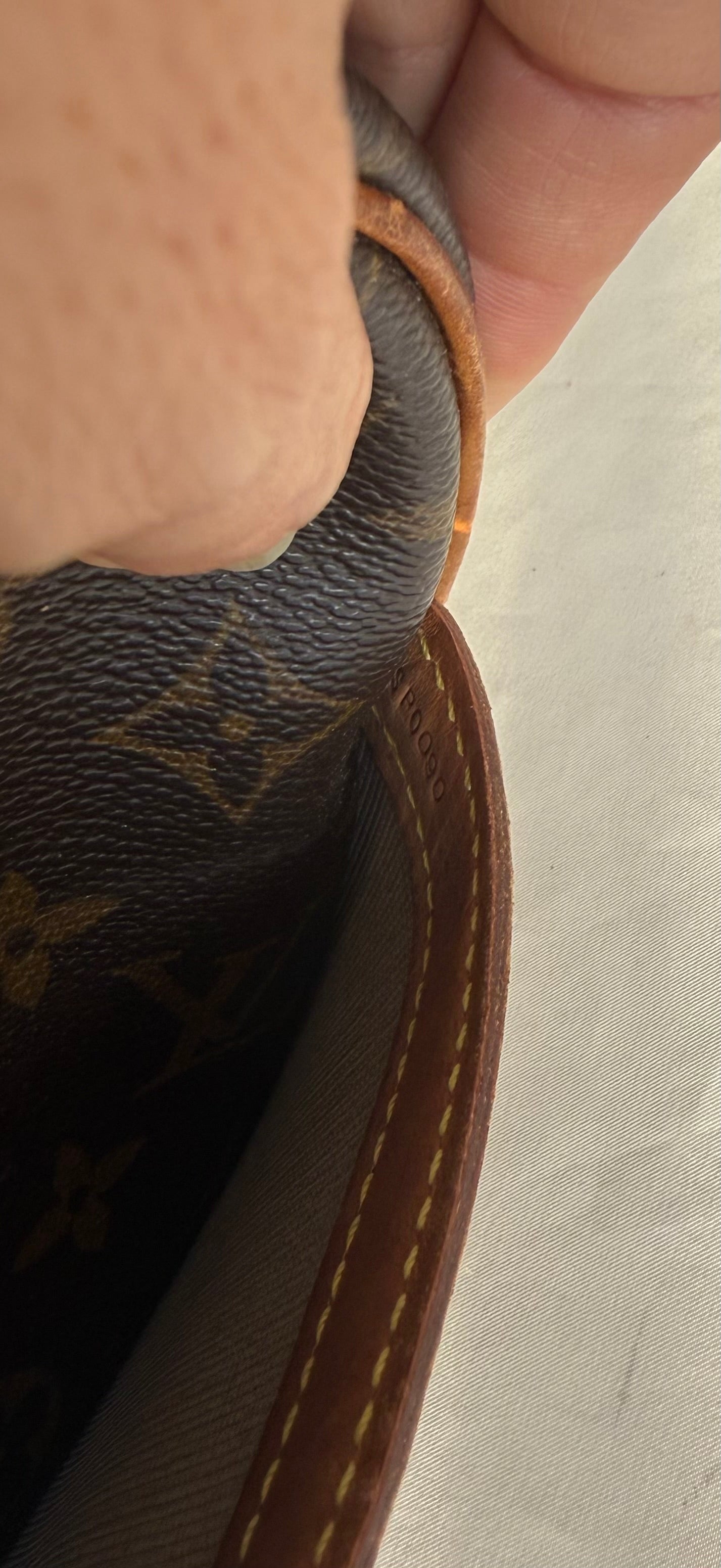 Louis Vuitton Reporter PM