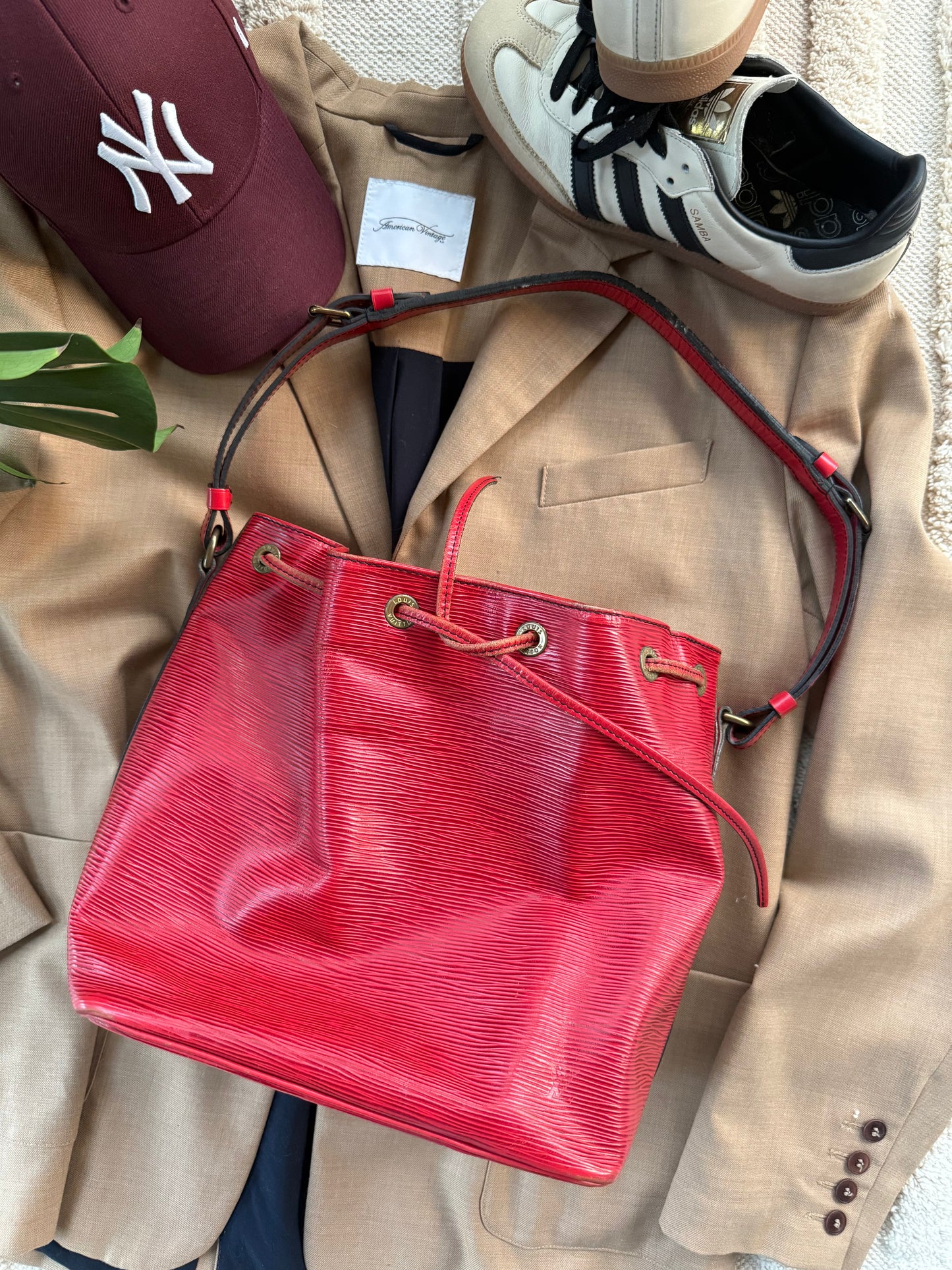 Louis Vuitton Noe Petit epi