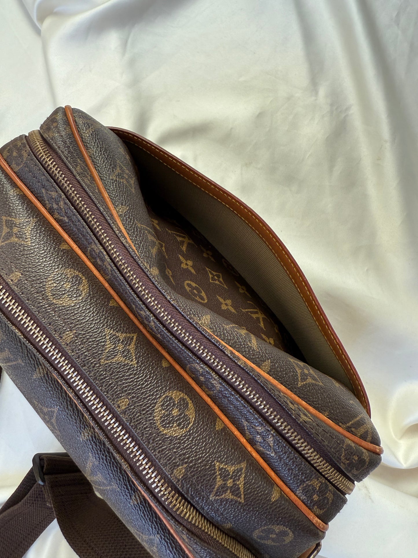 Louis Vuitton ReporterPM