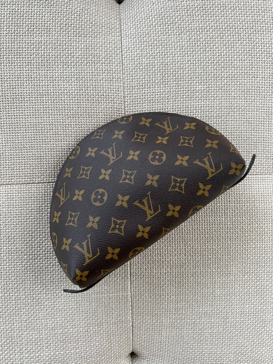 Louis Vuitton Demi Ronde makeup taske