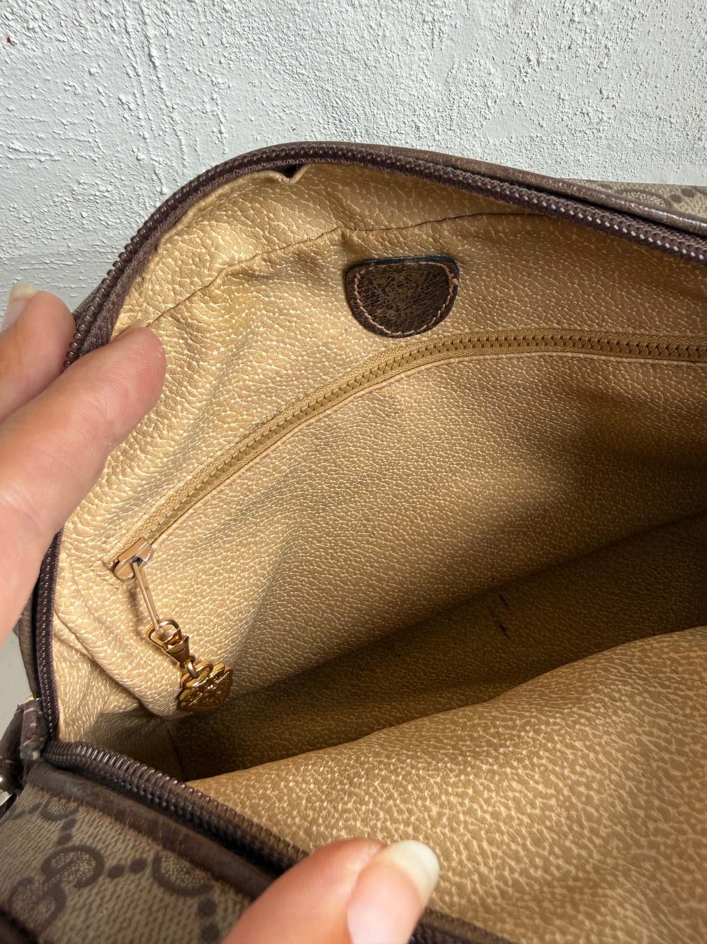 Gucci Crossbody bag