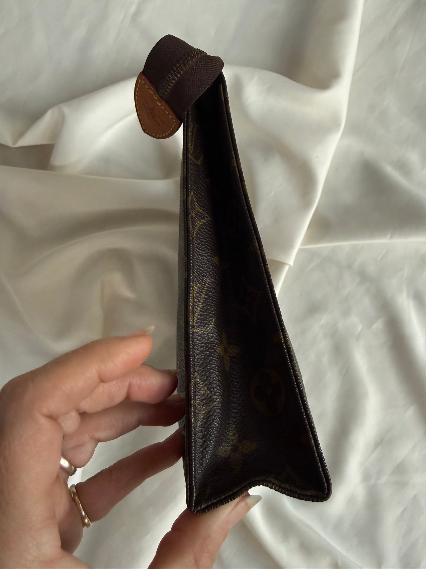 Louis Vuitton Toilet taske