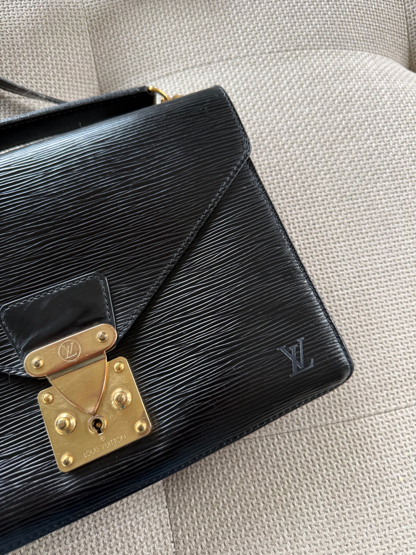 Louis Vuitton SAC Biface Epi