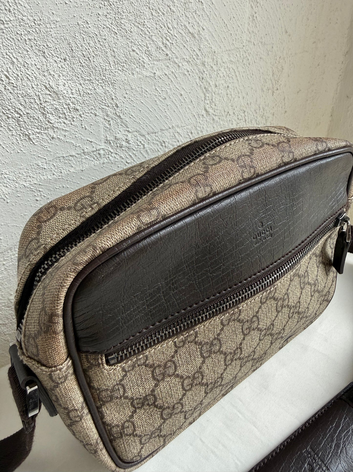 Gucci Messenger bag