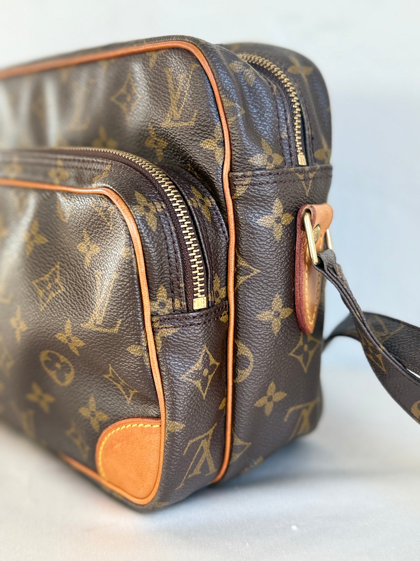 Louis Vuitton Nile bag