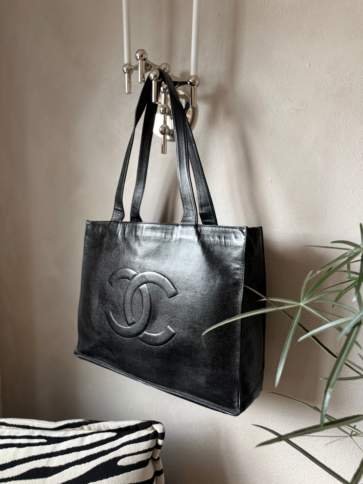 Chanel Tote bag