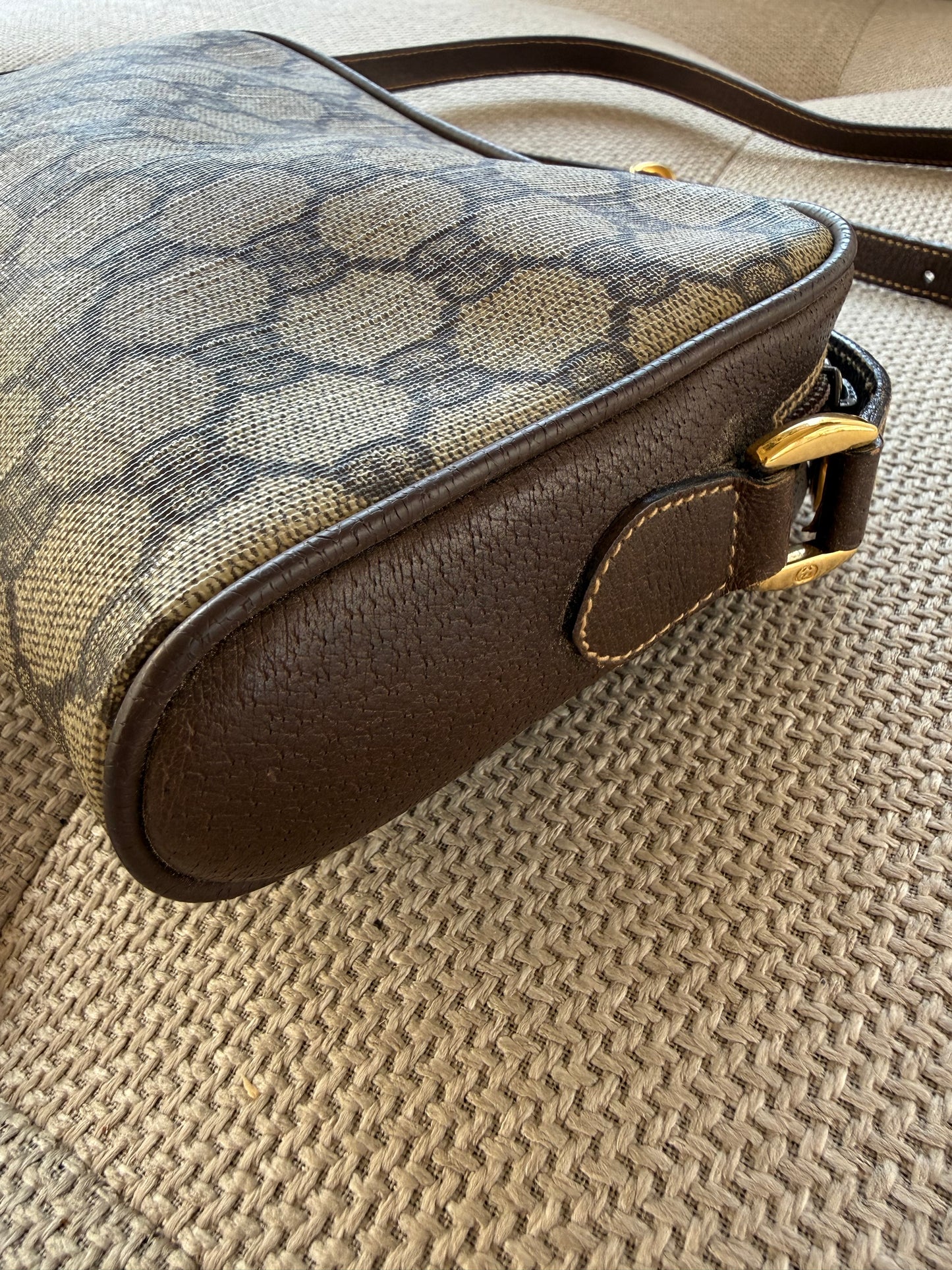 Gucci Crossbody bag