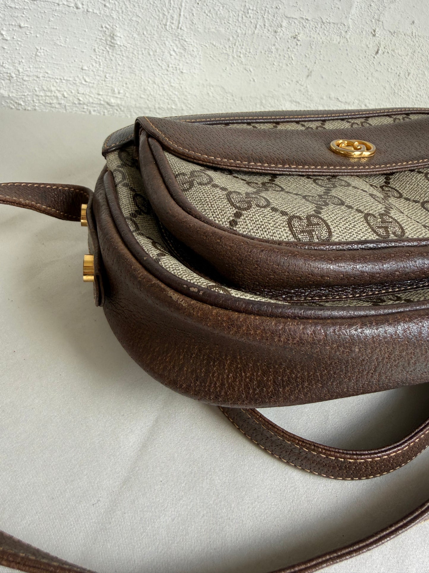 Gucci Crossbody bag