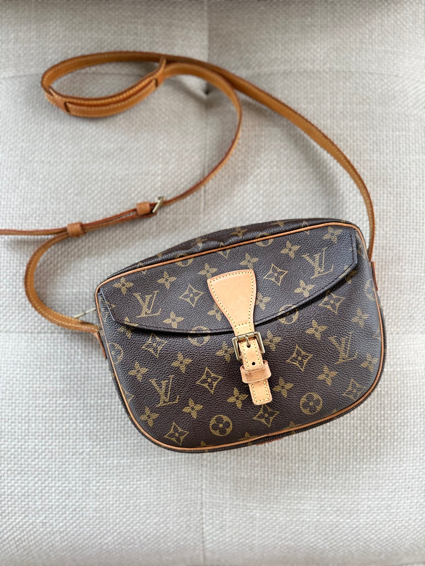 Louis Vuitton Jeune Fille MM
