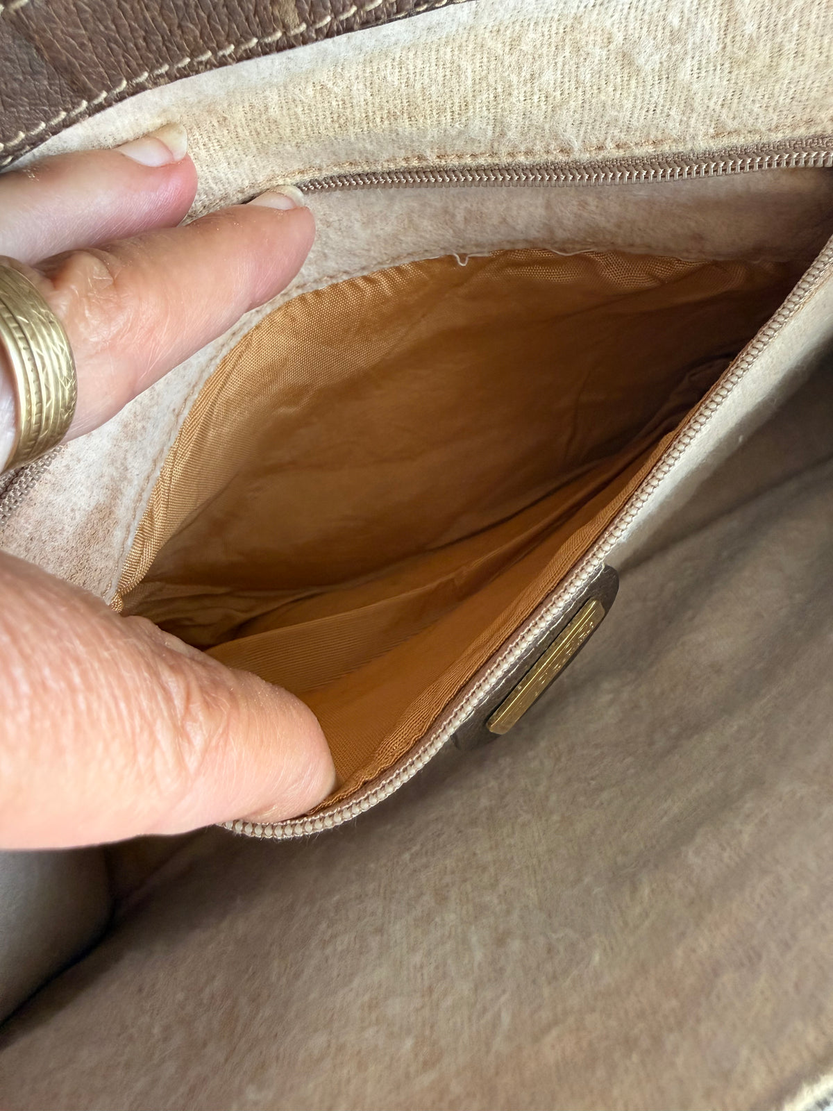 Gucci 2 way Crossbody/Clutch