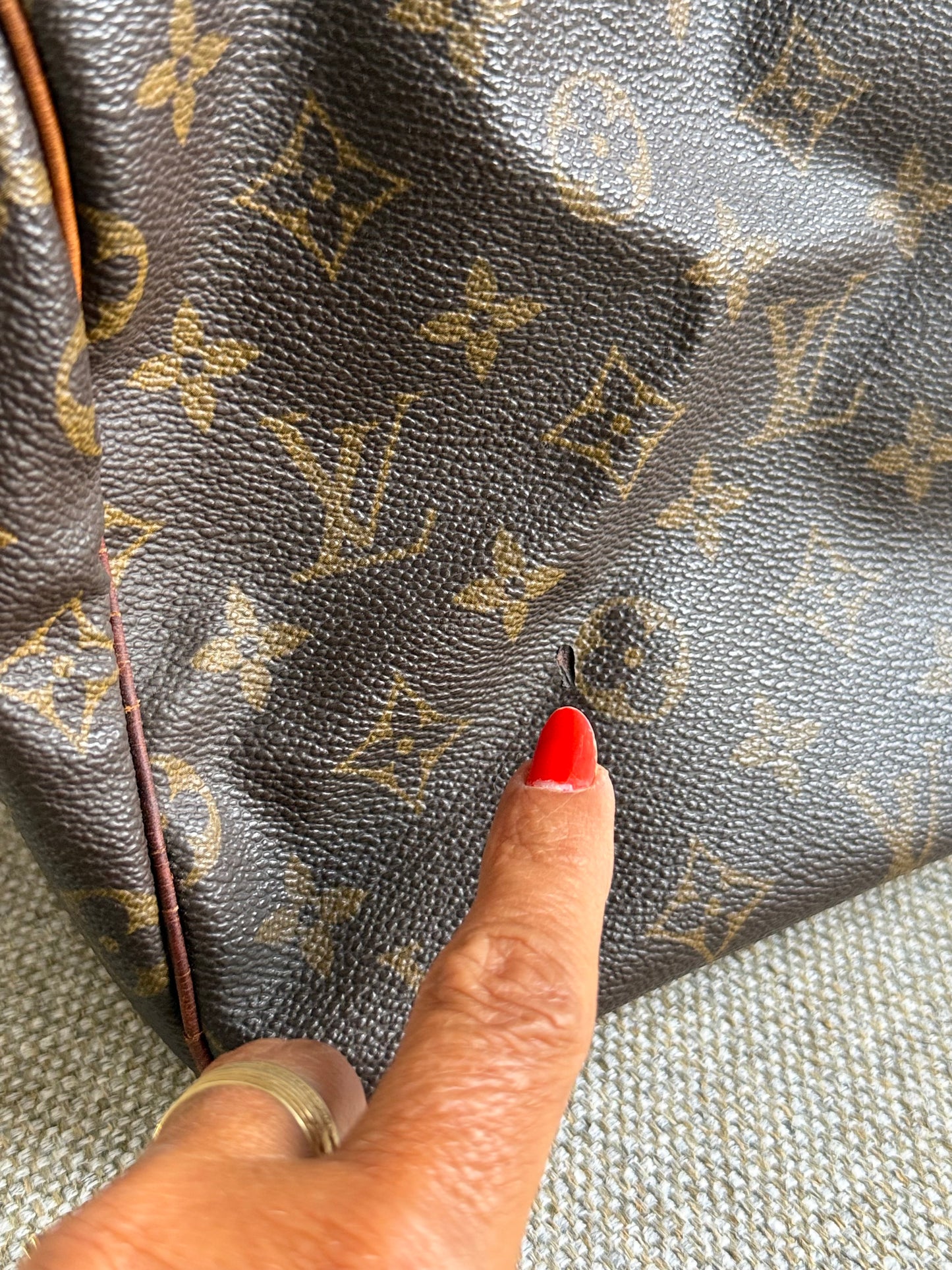 Louis Vuitton Speedy 30