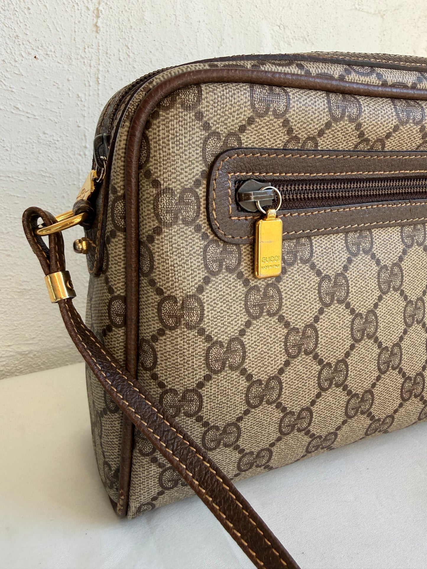 Gucci shoulder bag