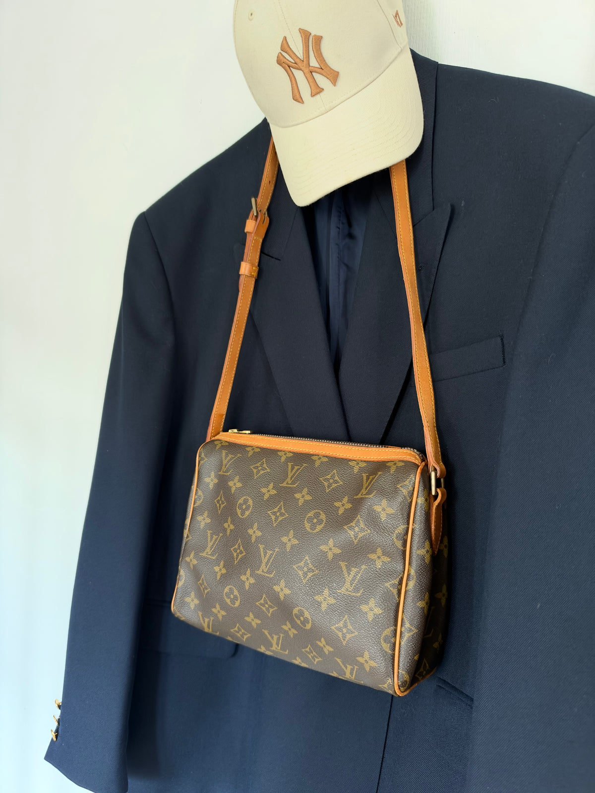 Louis Vuitton Tulle Lee