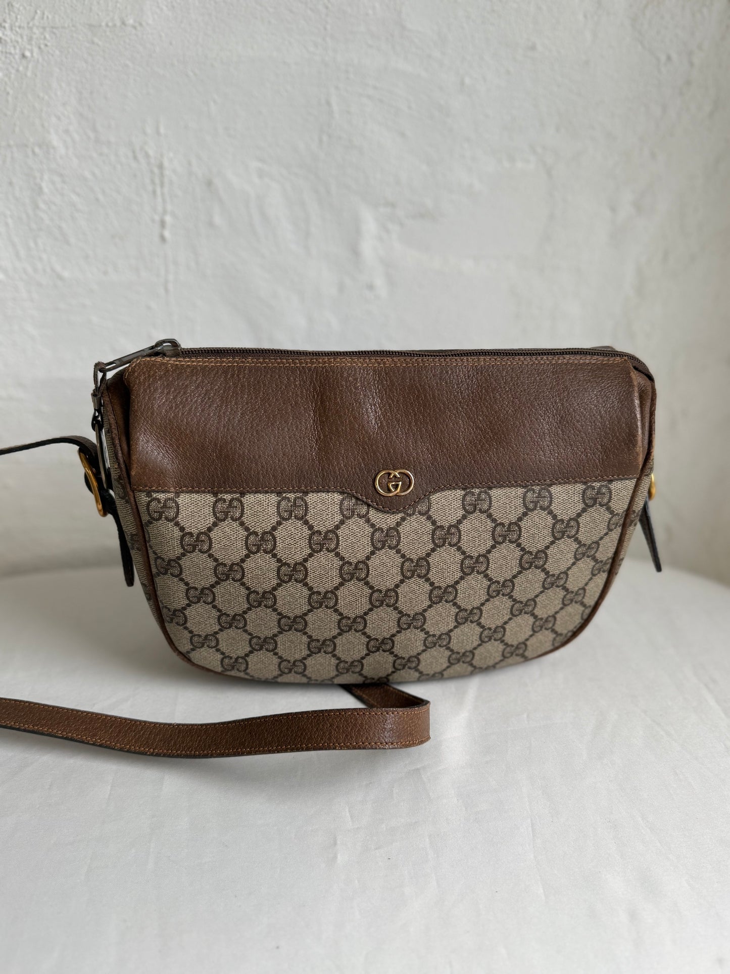 Gucci shoulder bag