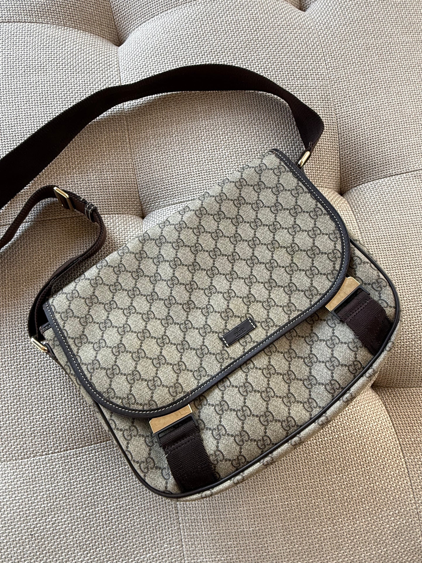 Gucci Messenger bag