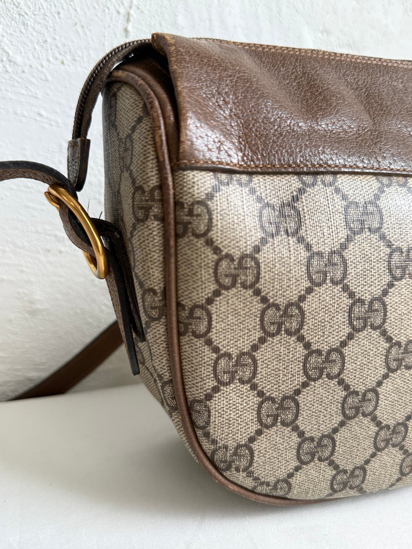 Gucci shoulder bag