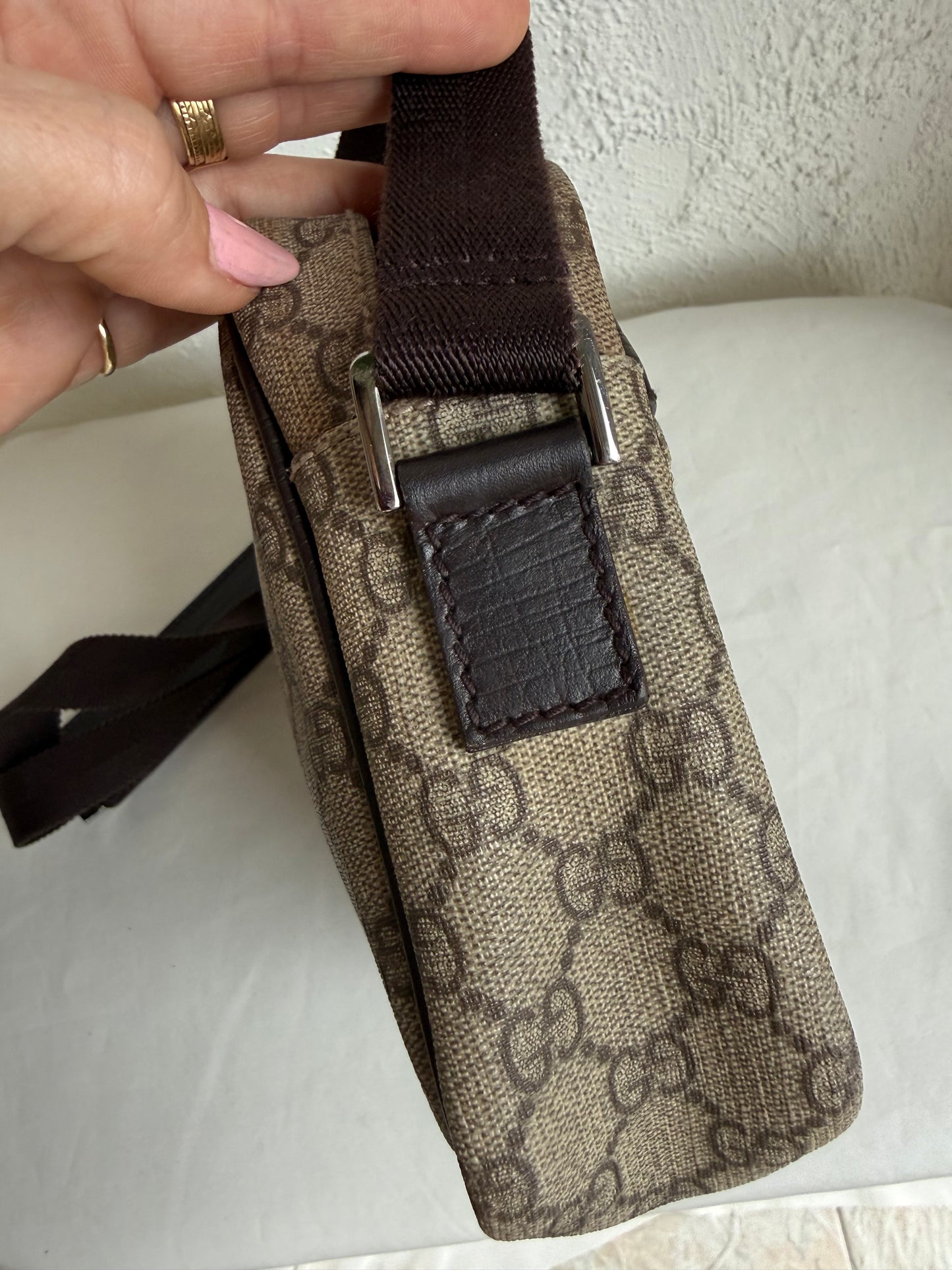 Gucci Messenger bag