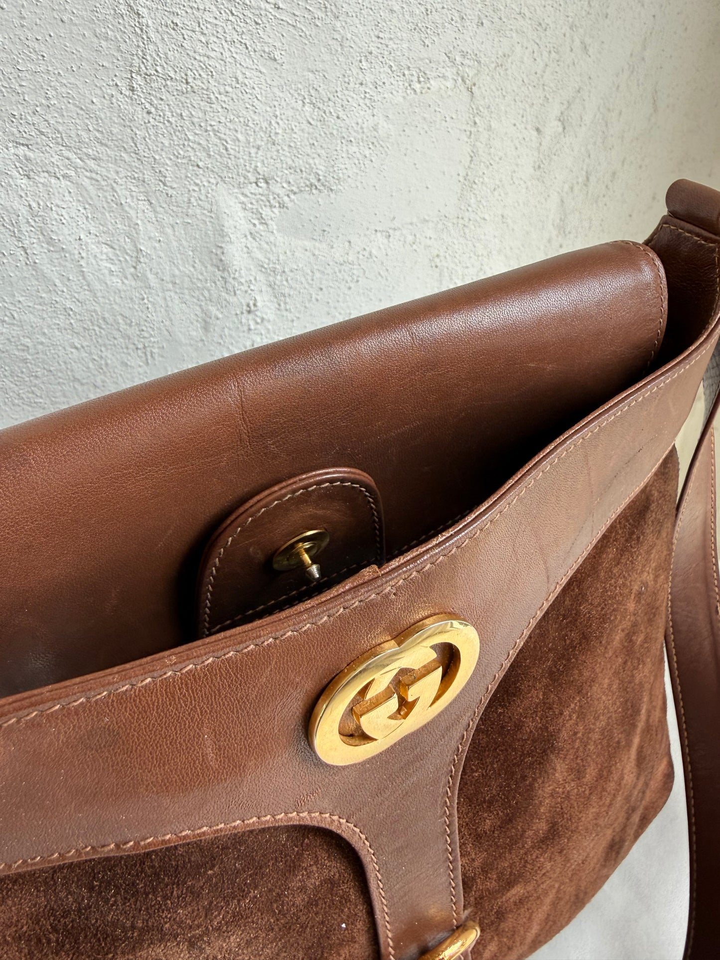 Gucci Suede Shoulder bag