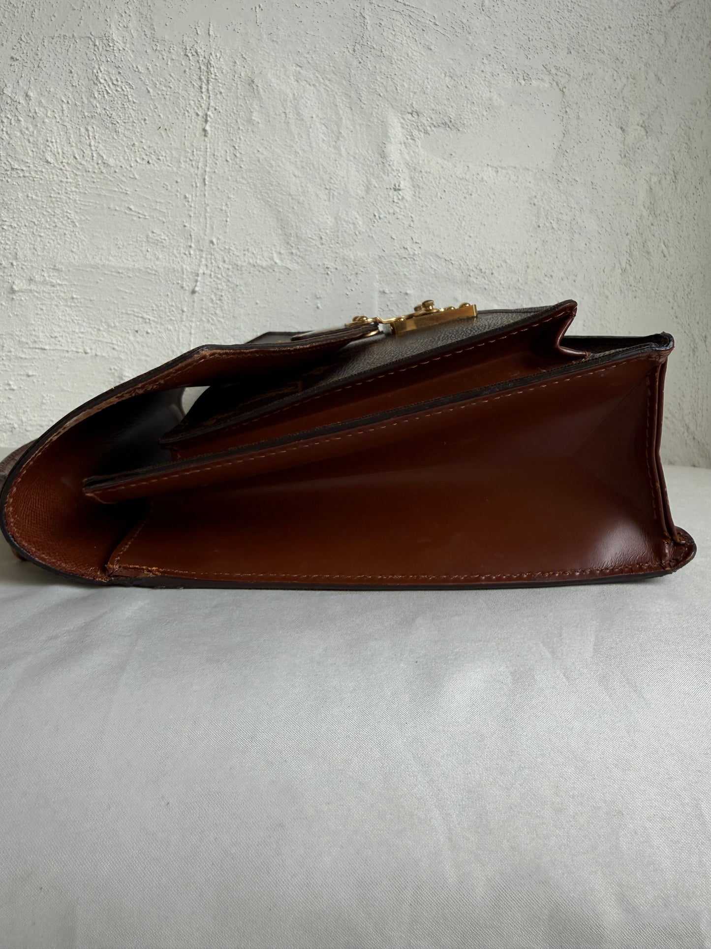 Louis Vuitton Monceau 28