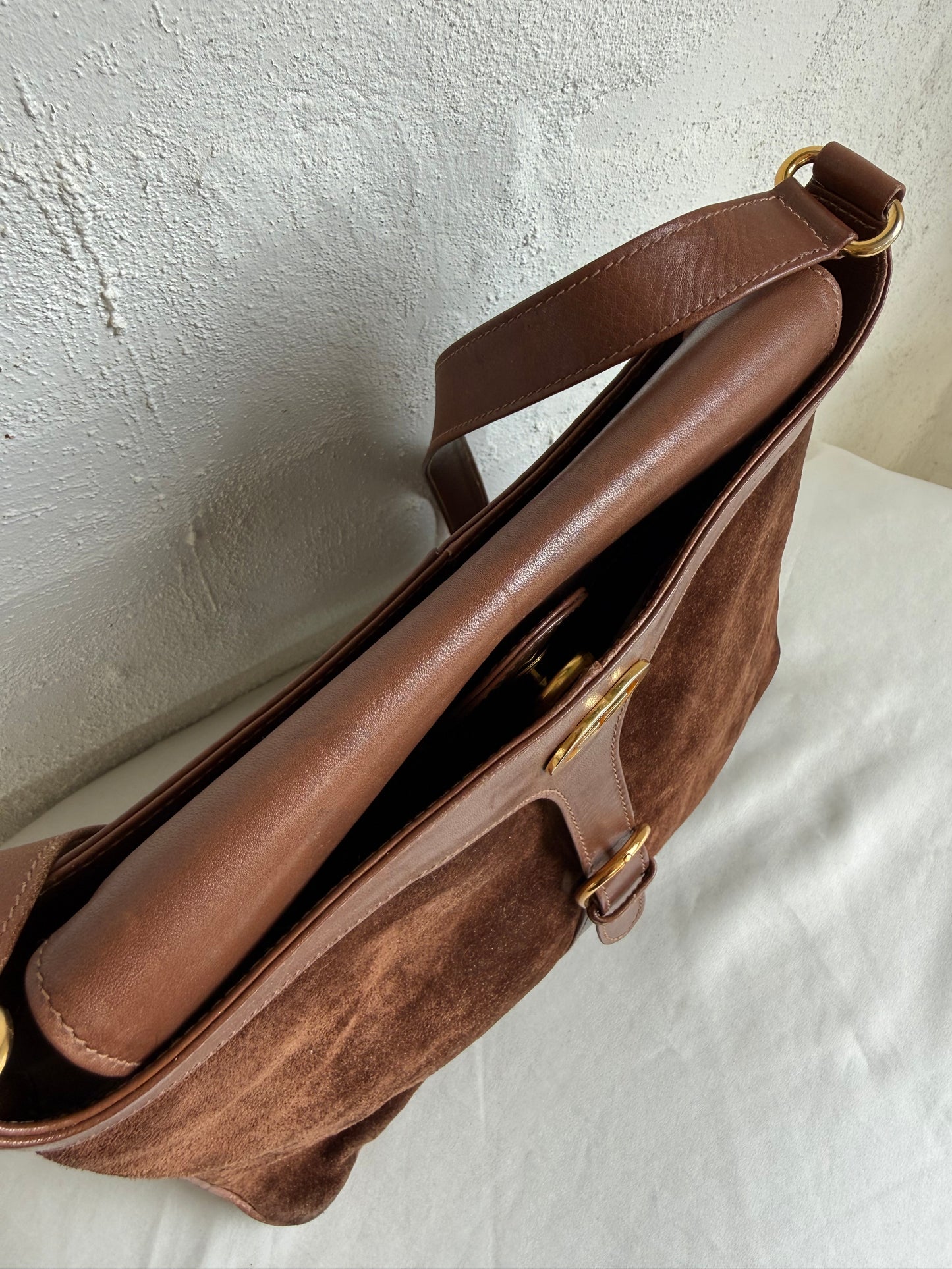 Gucci Suede Shoulder bag