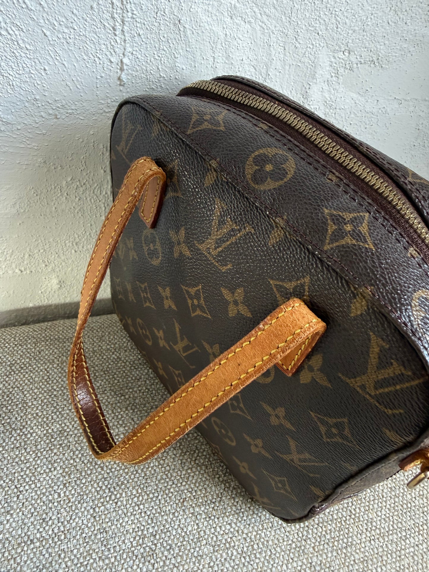 Louis Vuitton Spontini