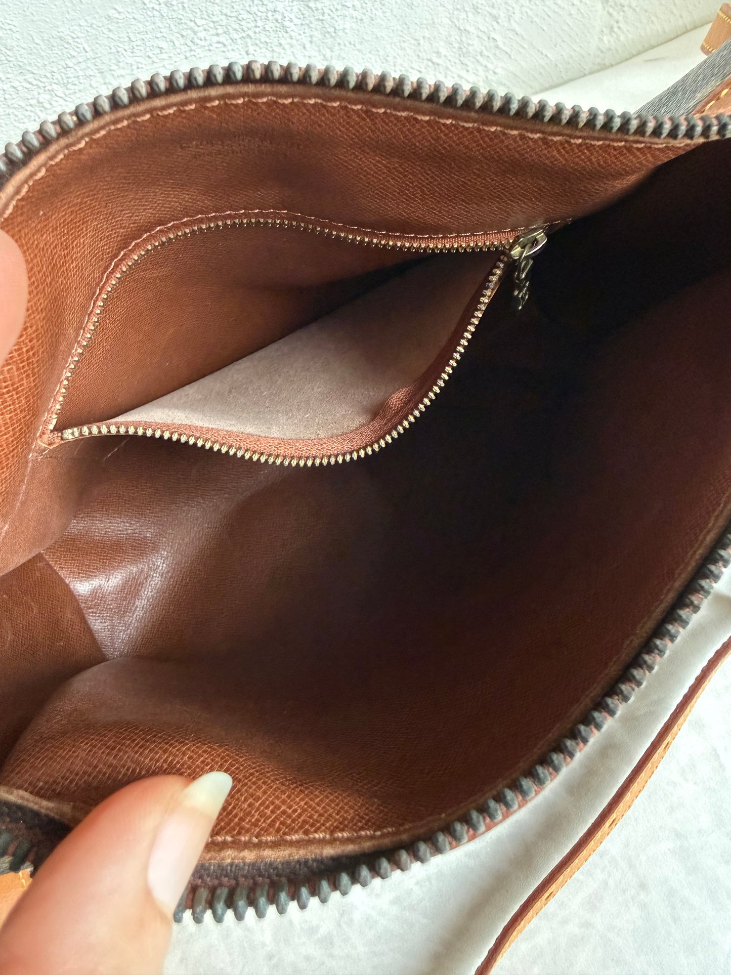 Louis Vuitton Tulle Lee