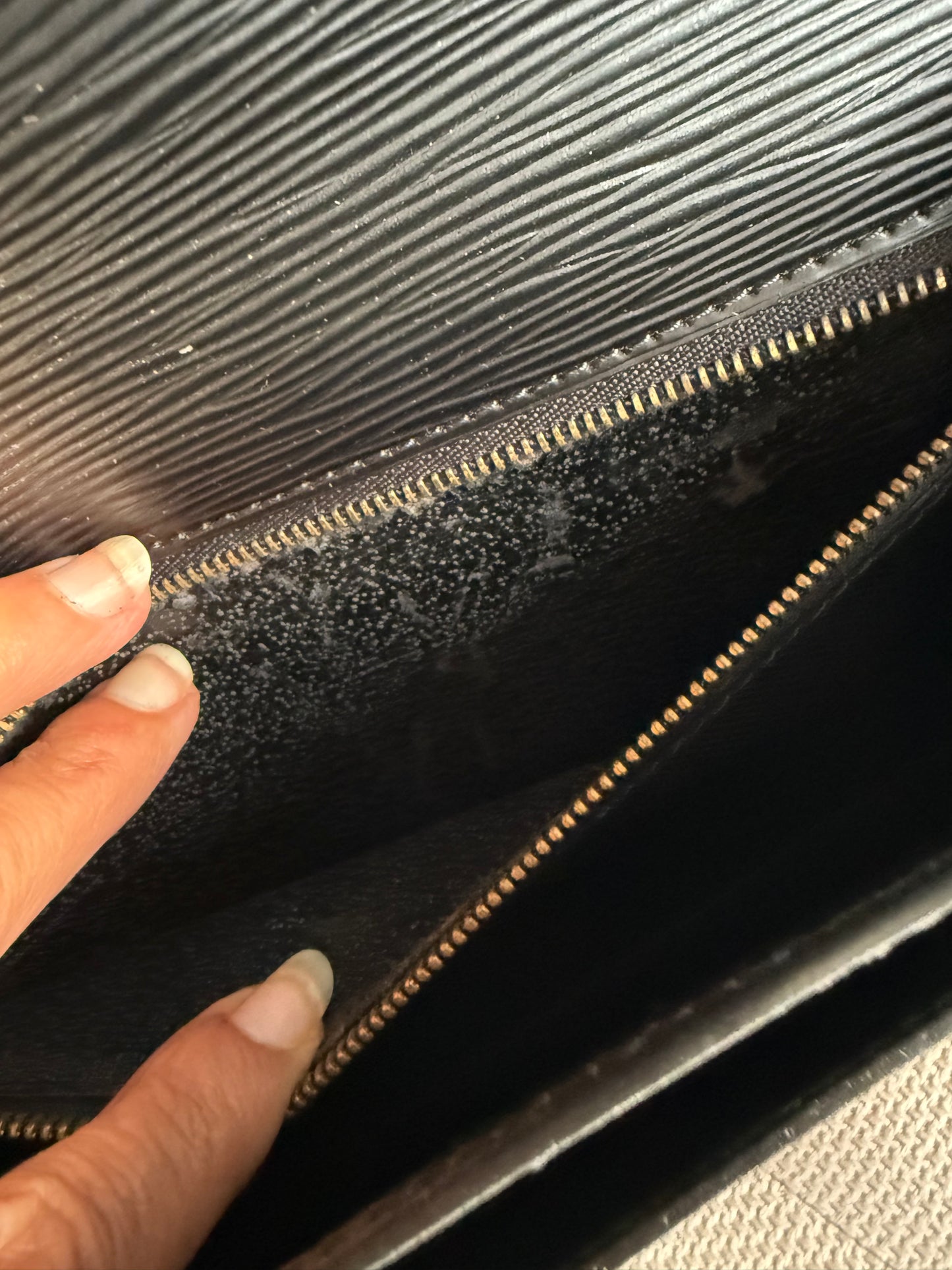 Louis Vuitton Monceau 28 Epi