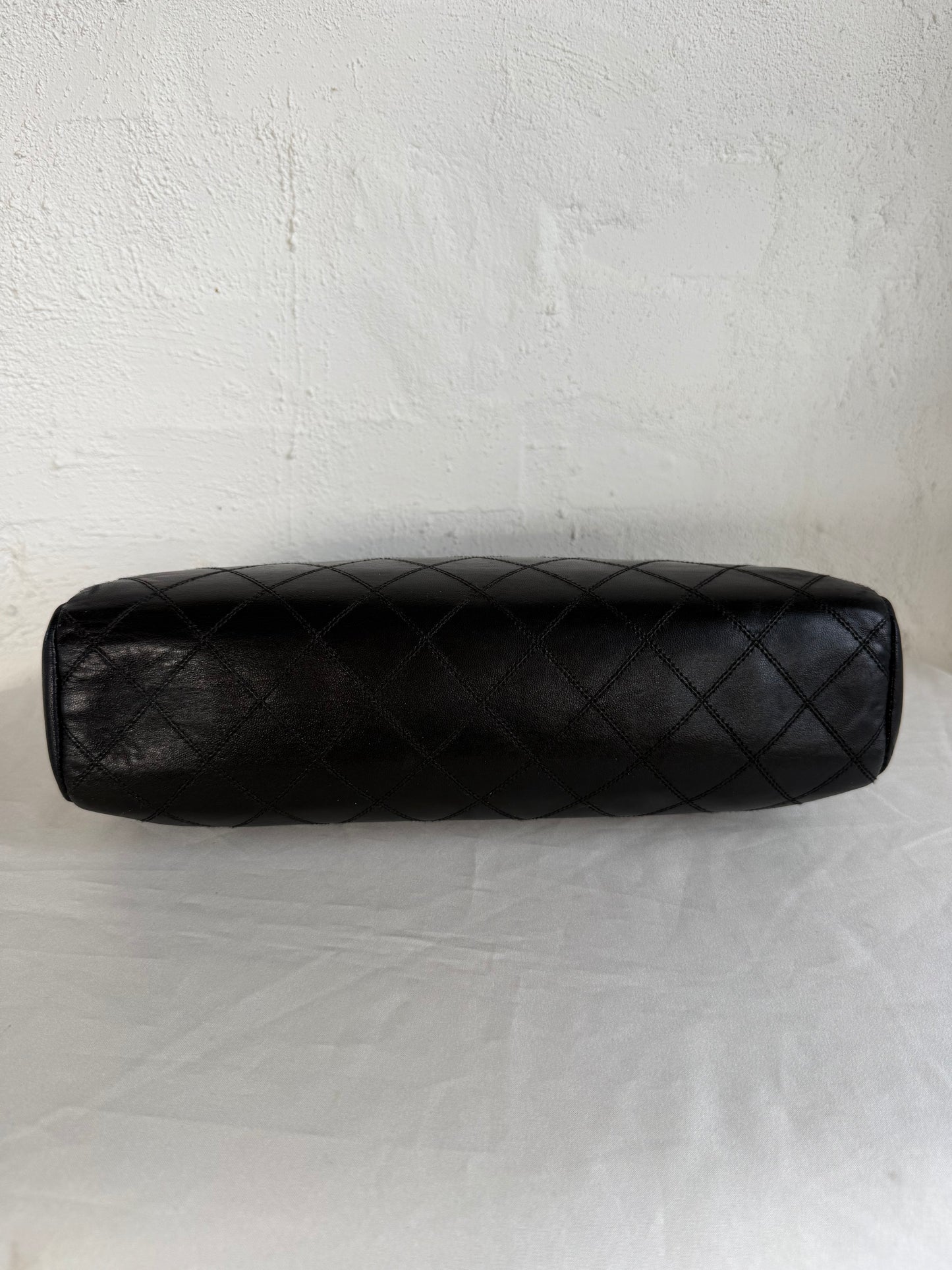 Chanel toilet taske/clutch bag