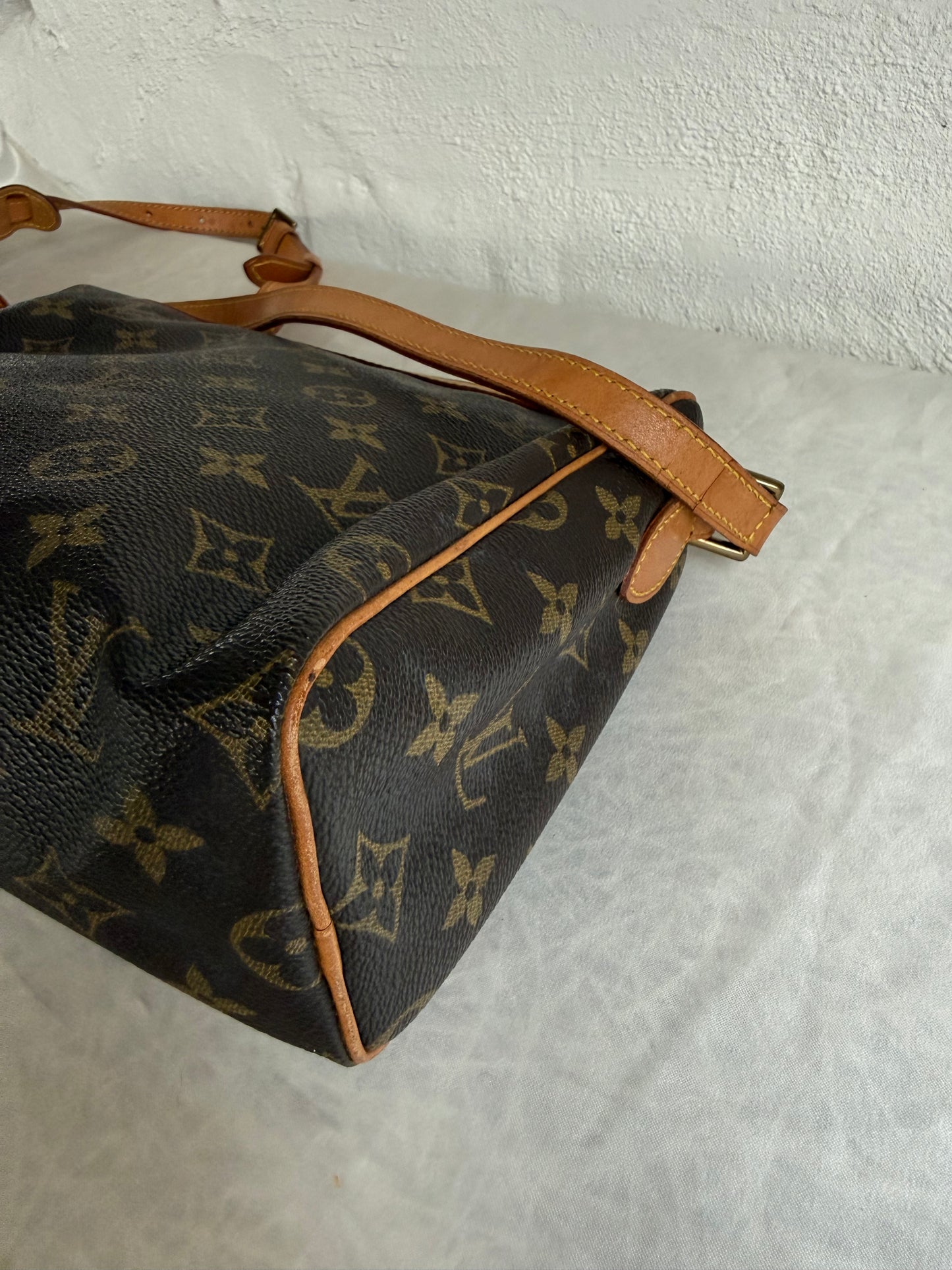 Louis Vuitton Tulle Lee