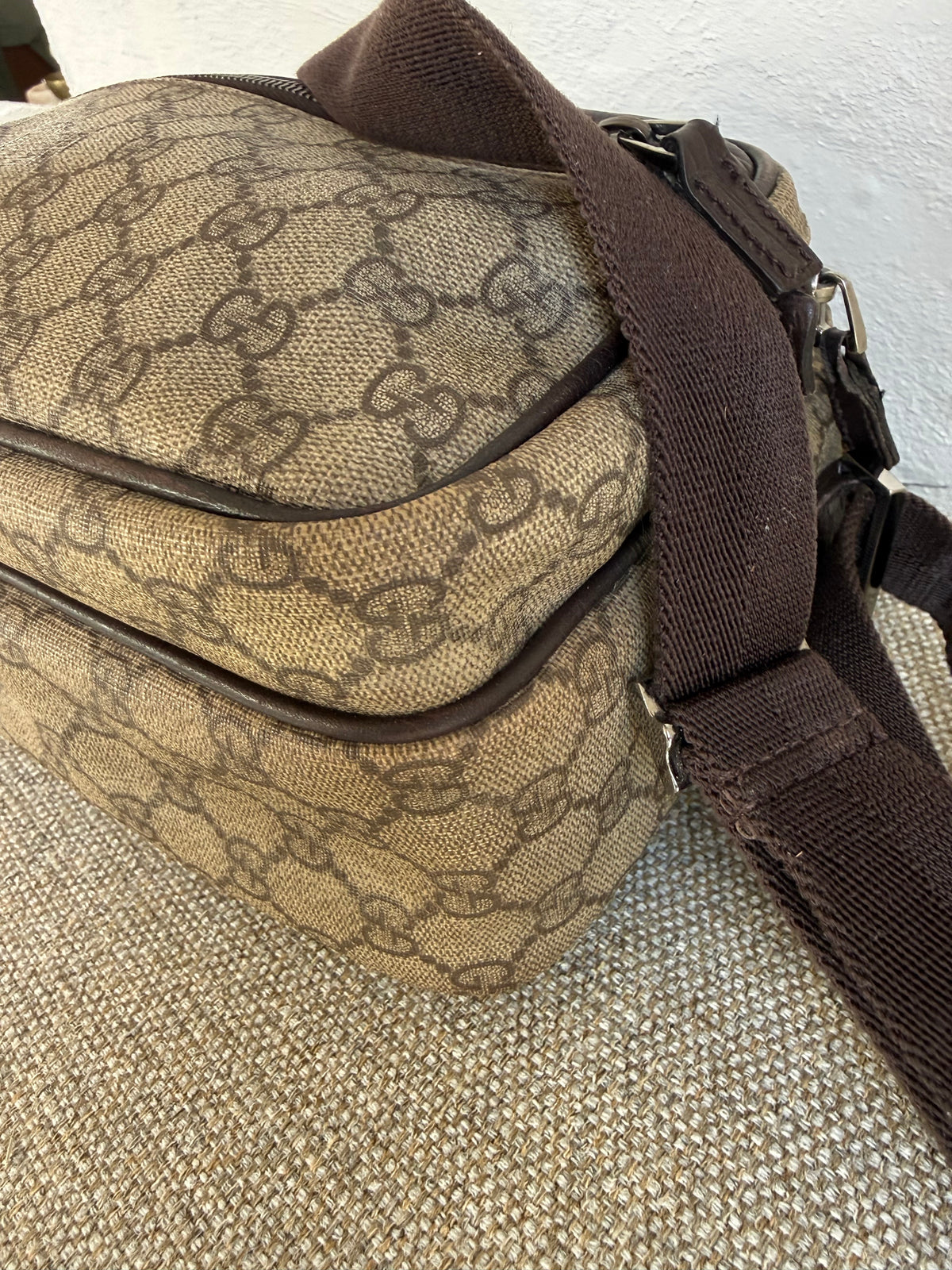 Gucci Messenger bag