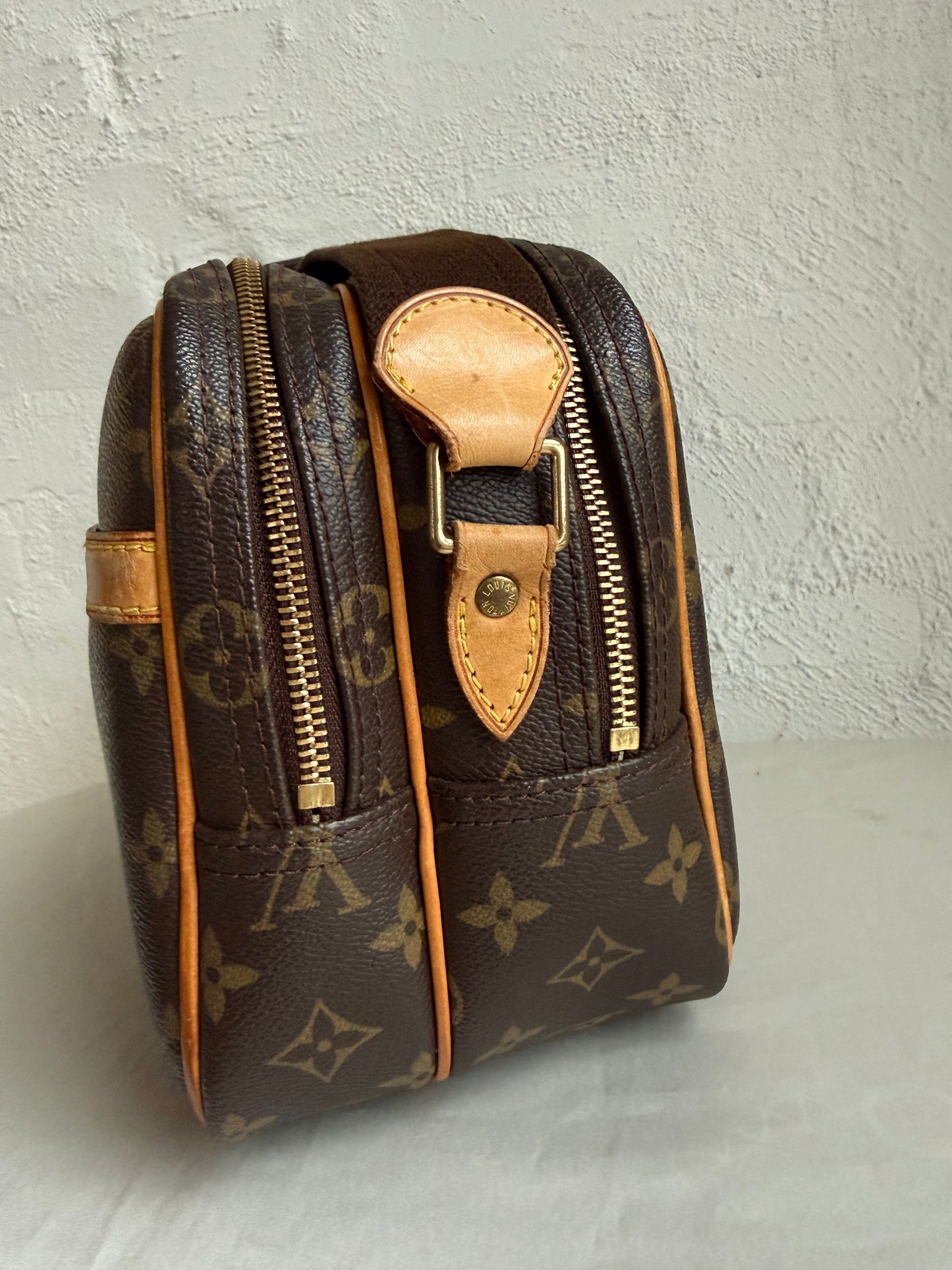 Louis Vuitton Reporter PM