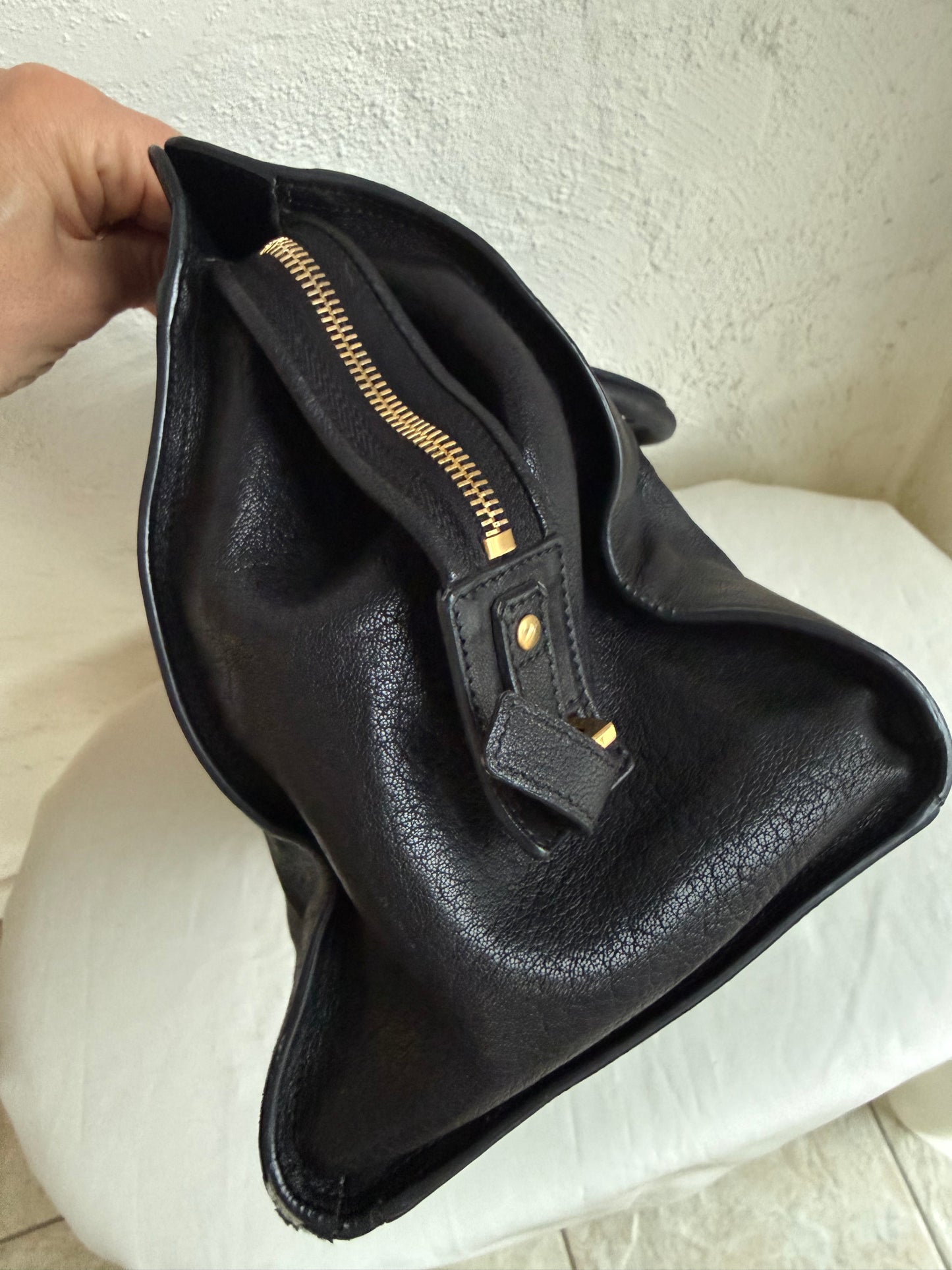 Yves Saint Laurent Cabas