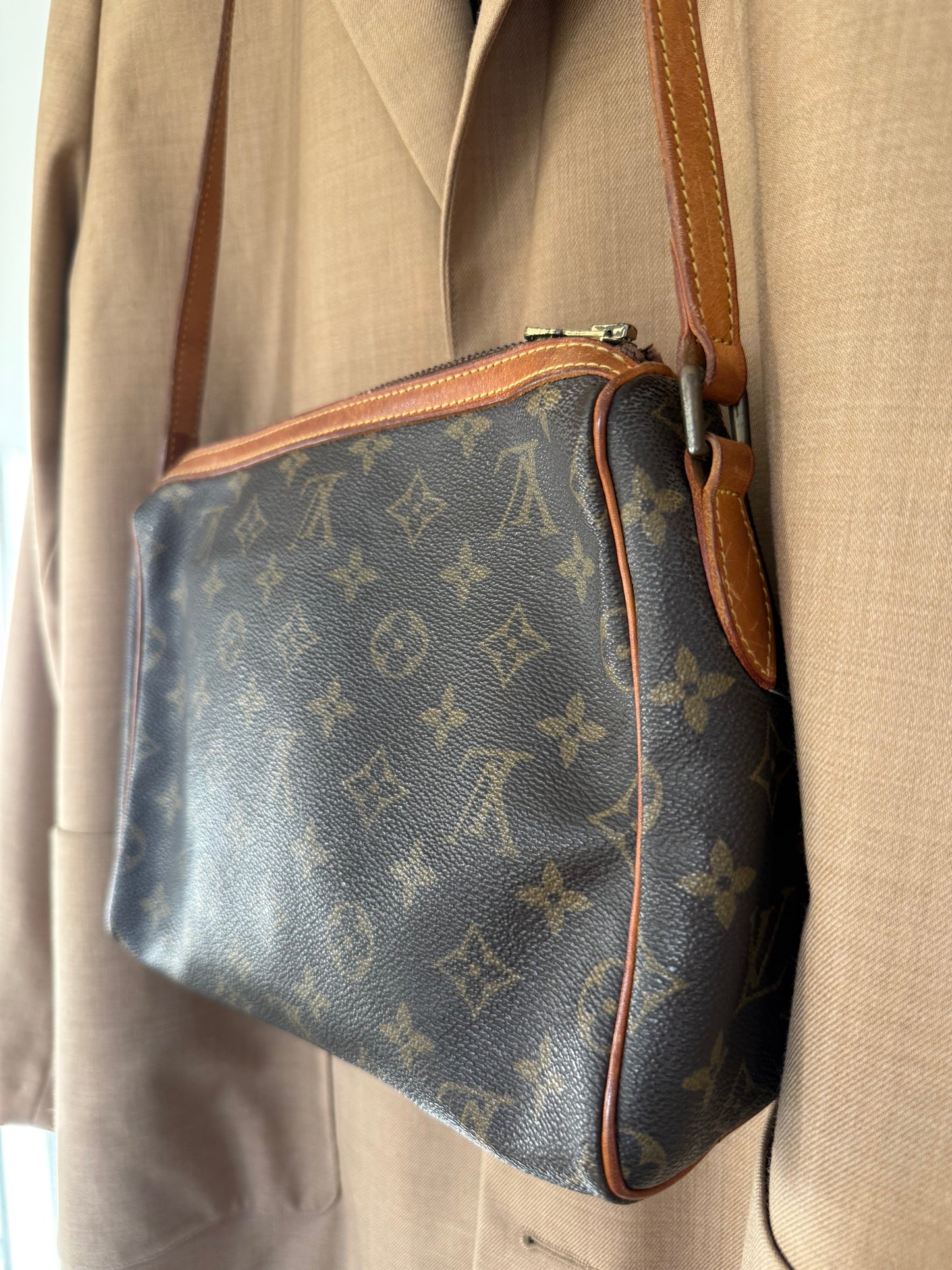 Louis Vuitton Tulle Lee