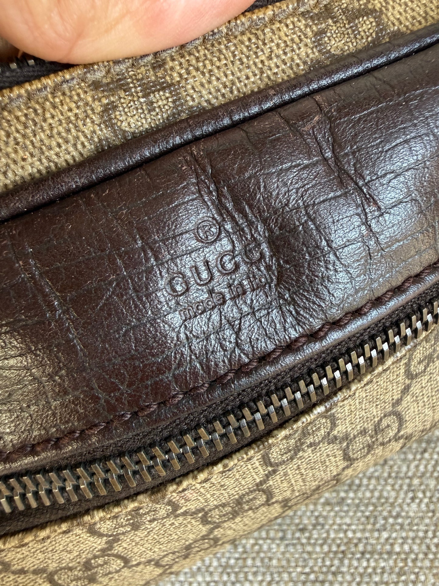 Gucci Messenger bag