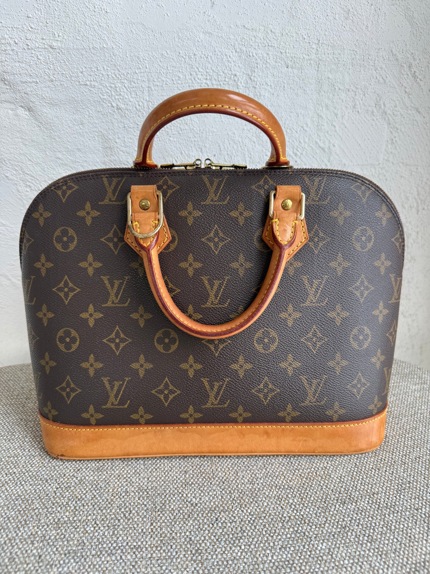 Louis Vuitton Alma