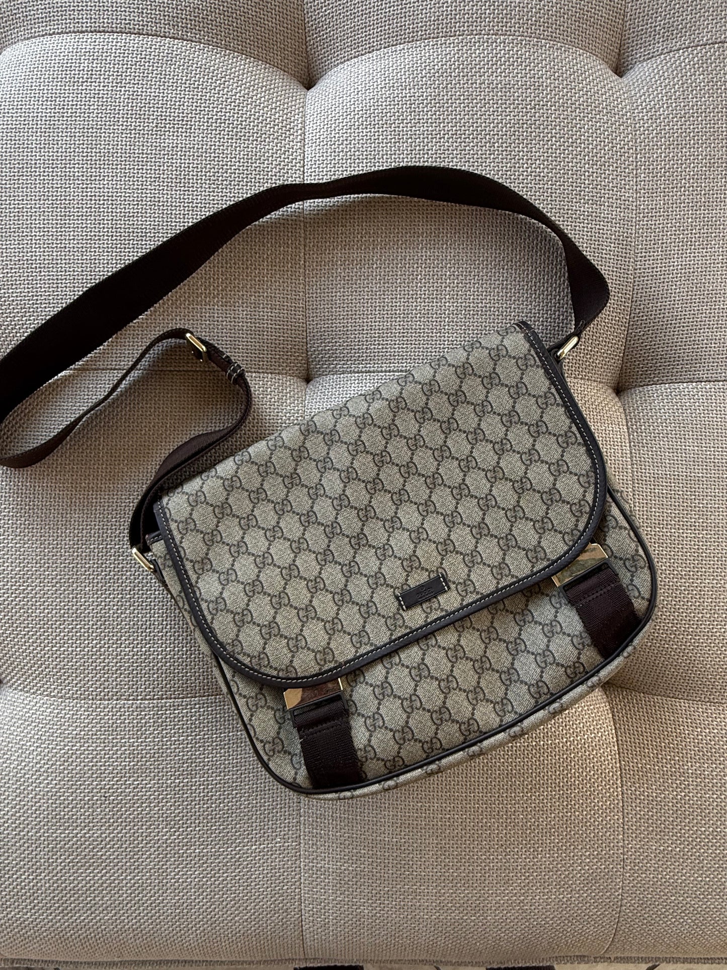 Gucci Messenger bag