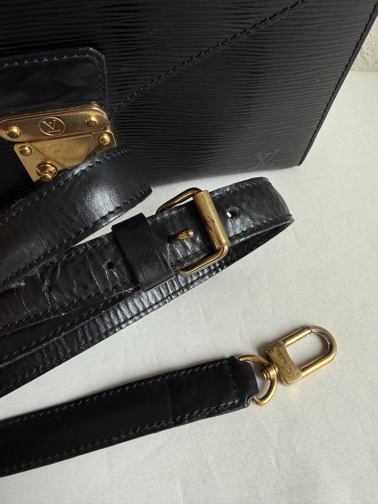 Louis Vuitton SAC Biface Epi