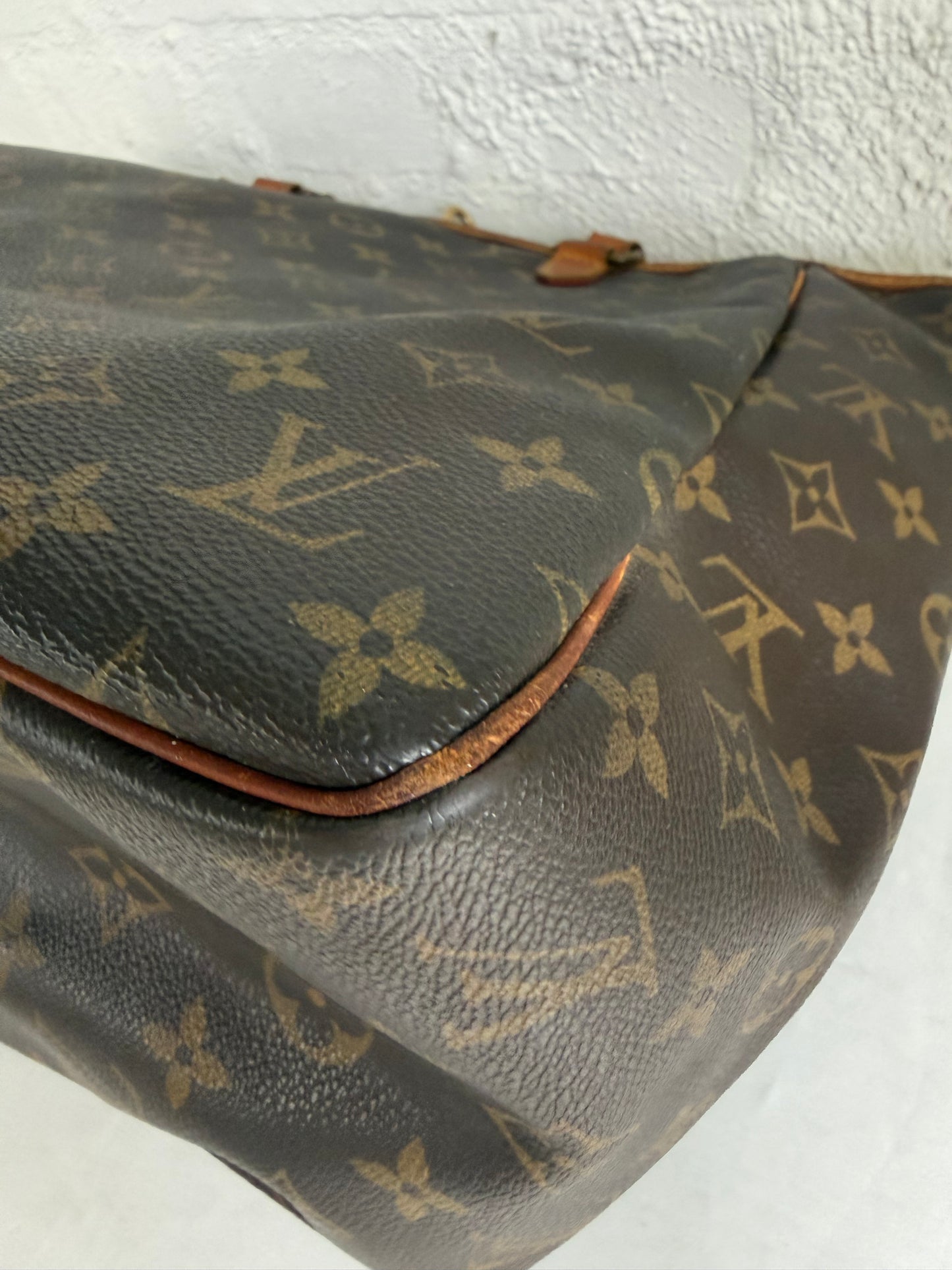 Louis Vuitton Tote bag