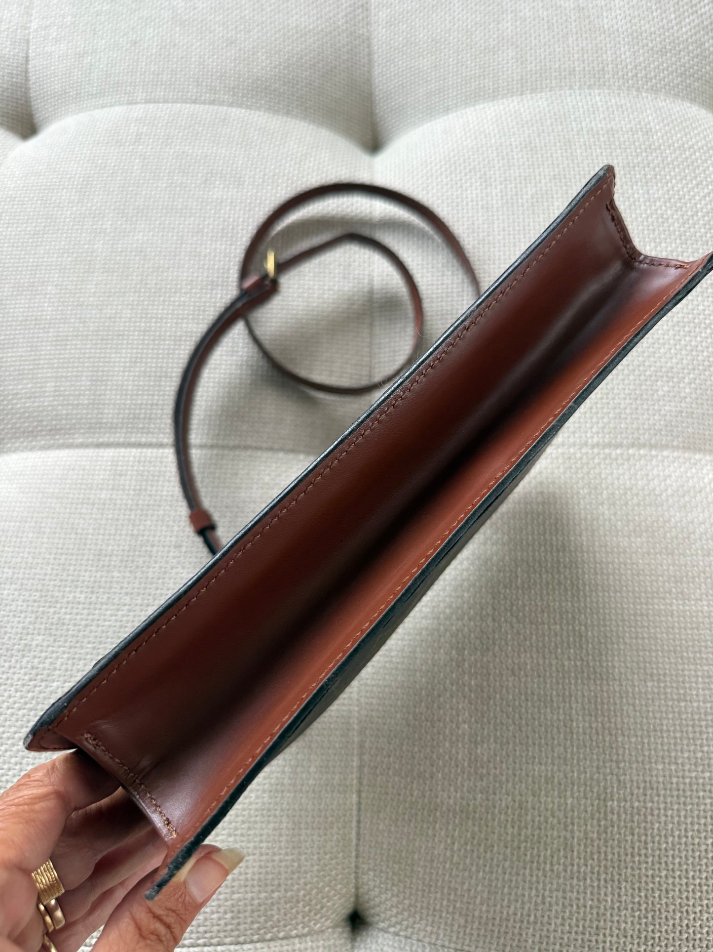 Louis Vuitton Monceau 26