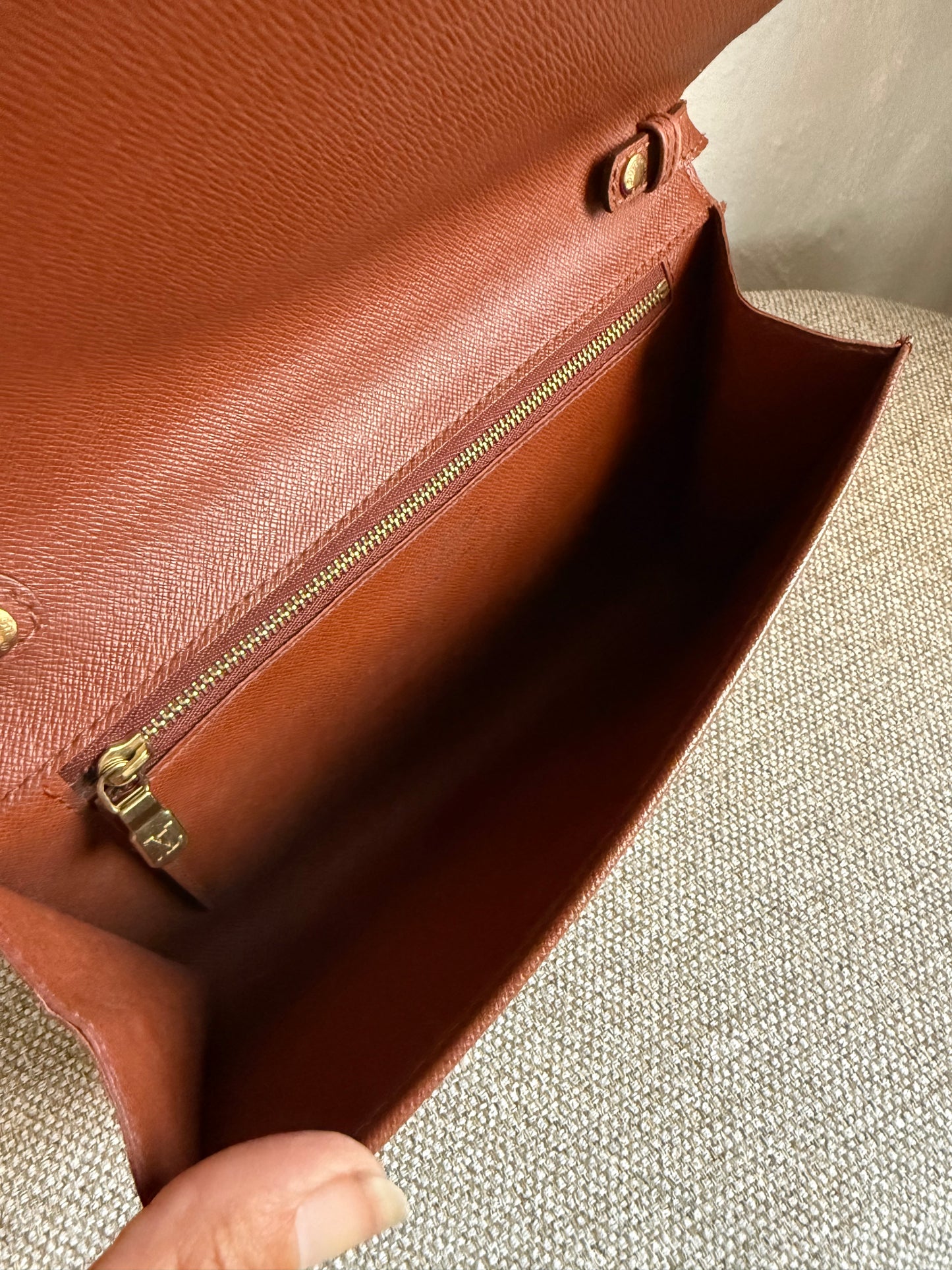 Louis Vuitton Bordeaux 2-way bag