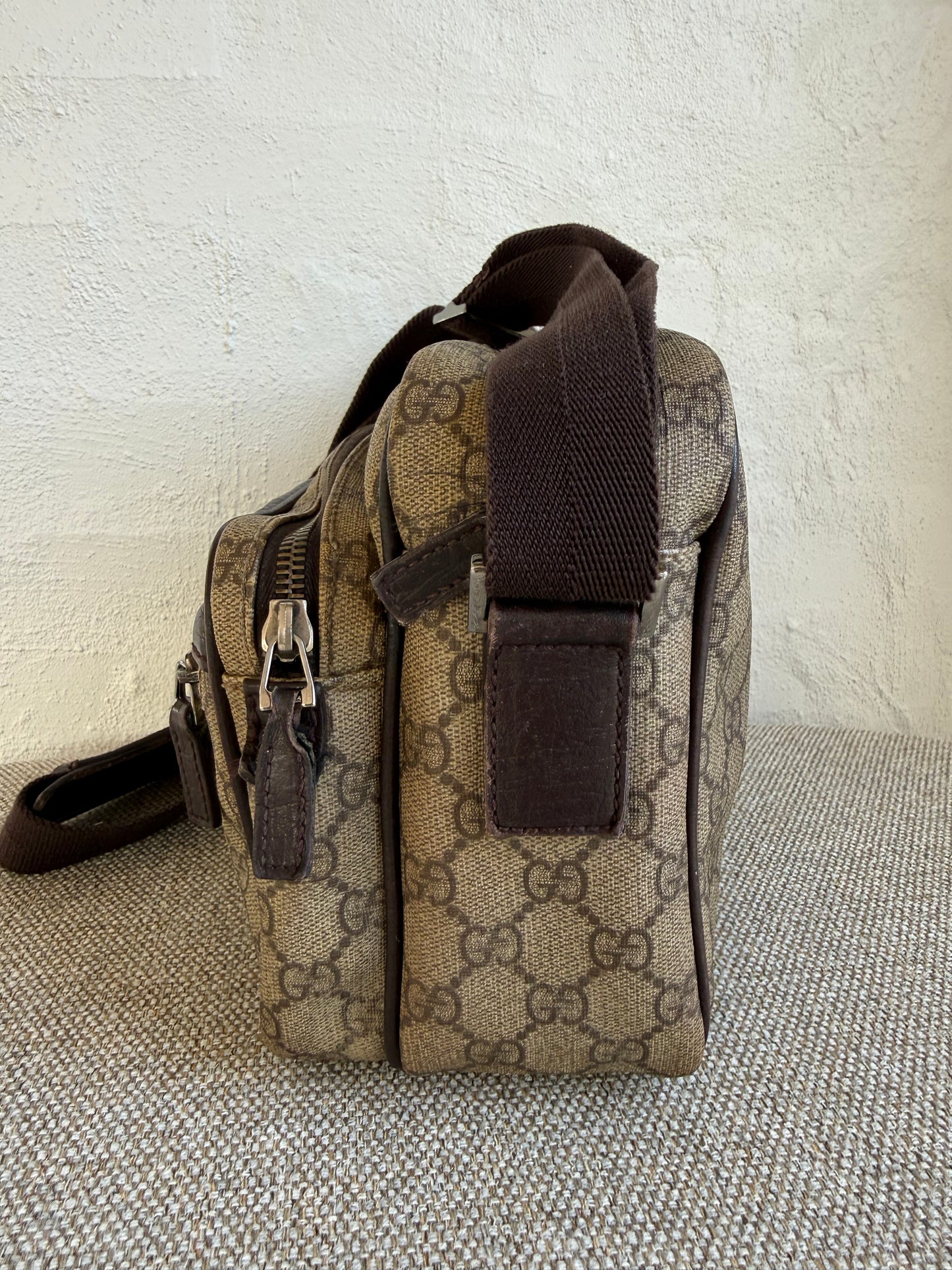 Gucci Messenger bag