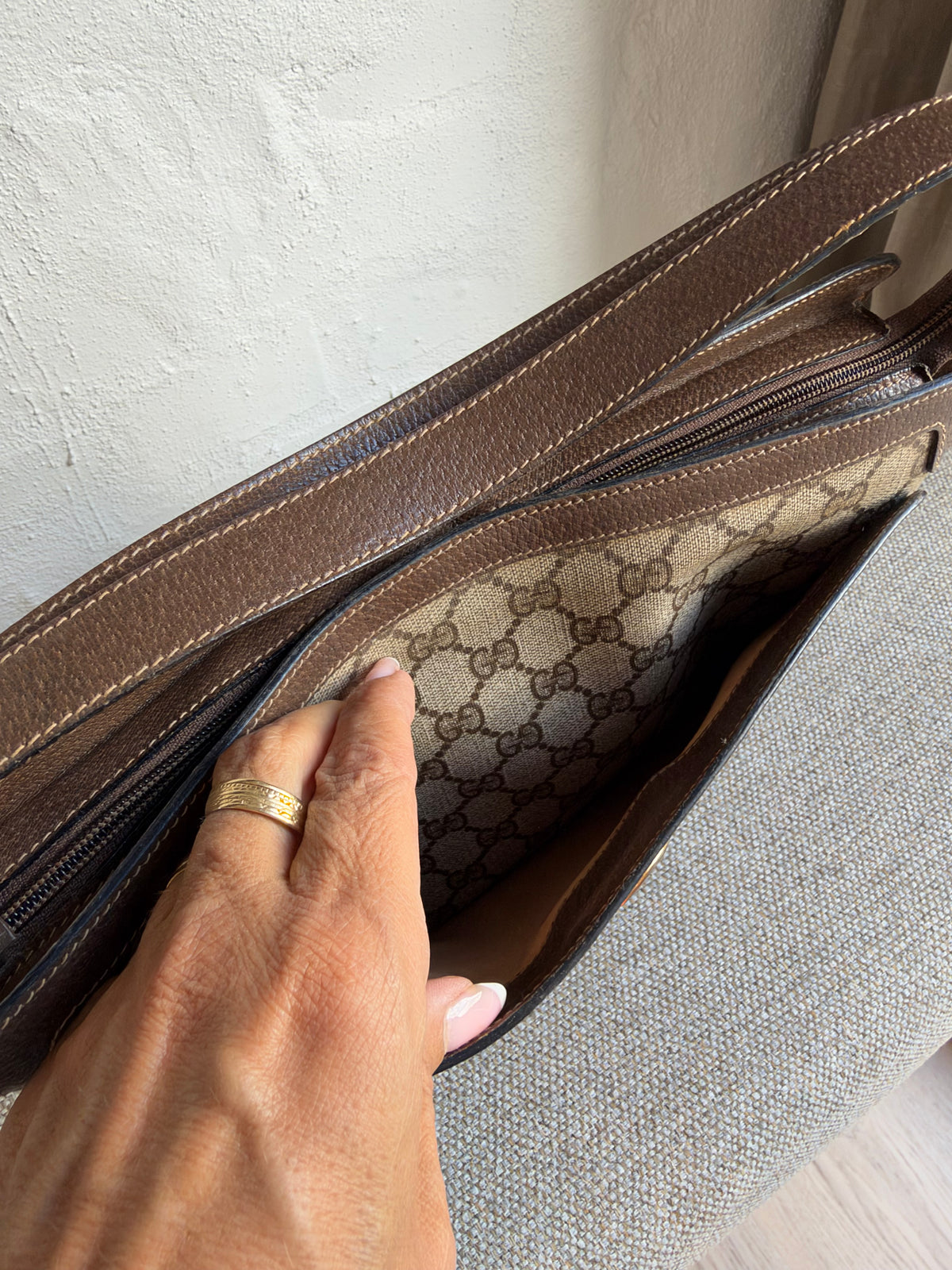 Gucci shoulder/cross body