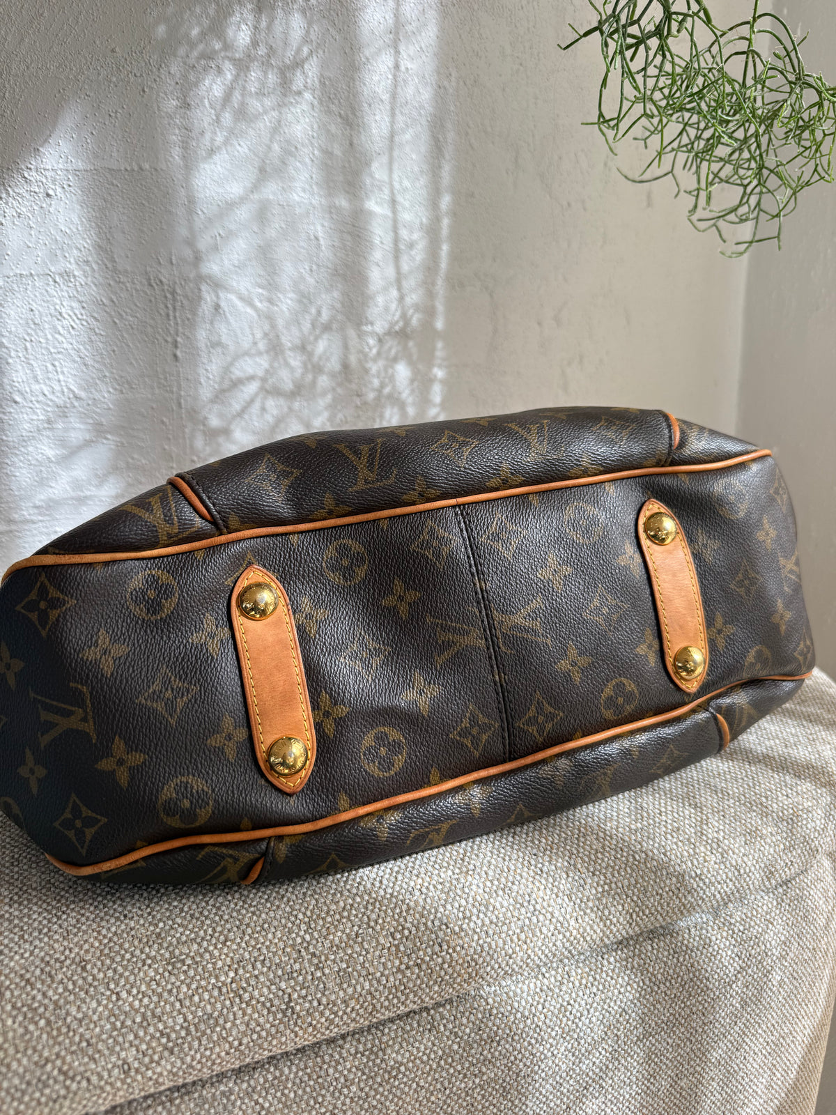 Louis Vuitton Galliera PM