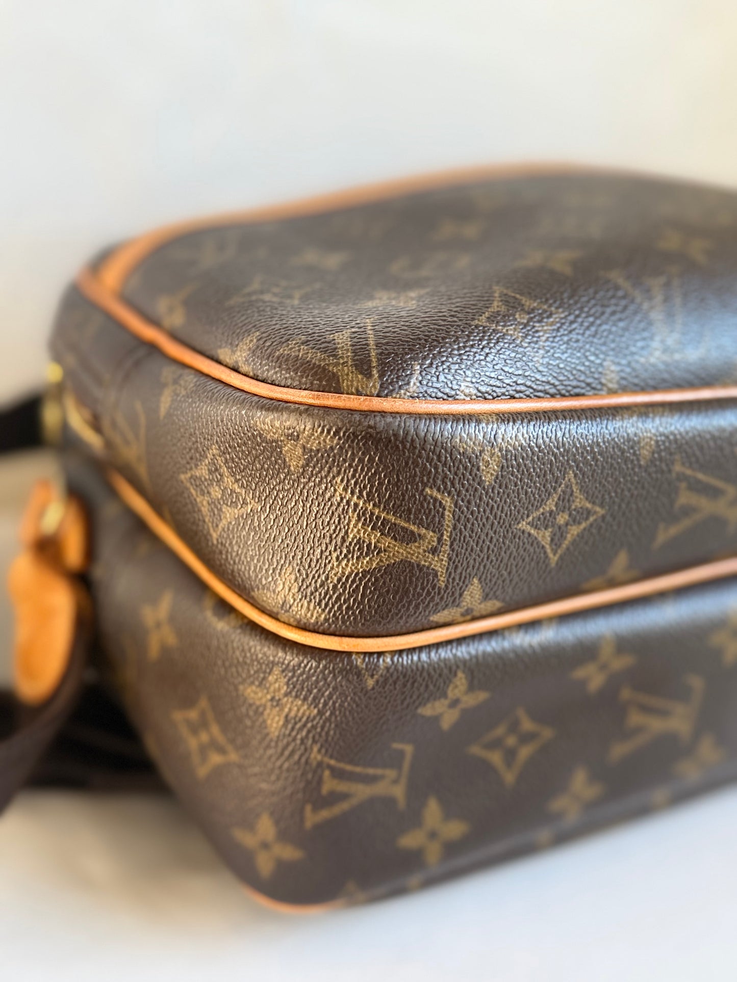 Louis Vuitton Reporter PM