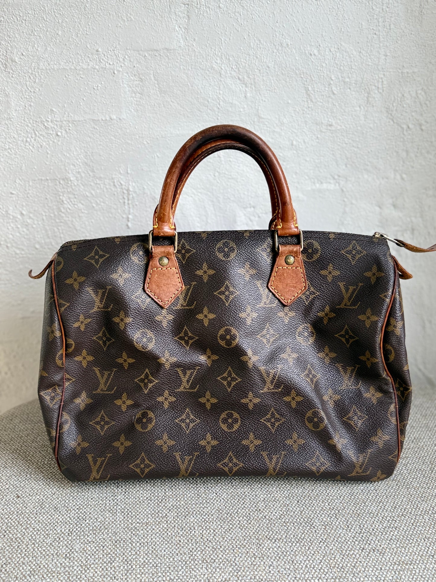 Louis Vuitton Speedy 30
