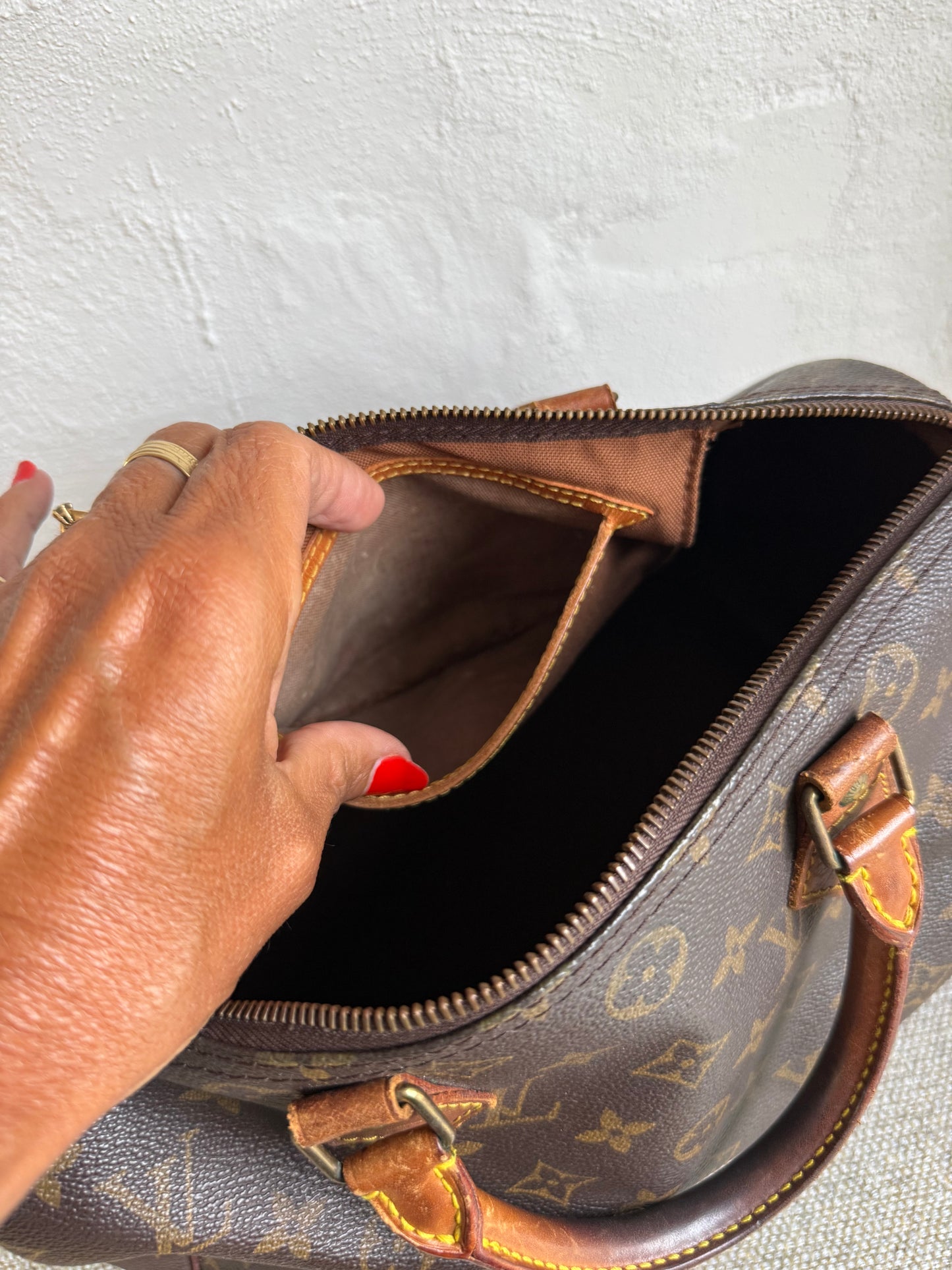 Louis Vuitton Speedy 30